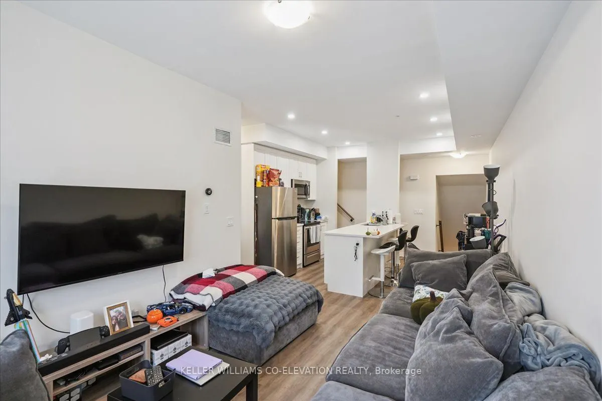 2635 William Jackson Drive, #210