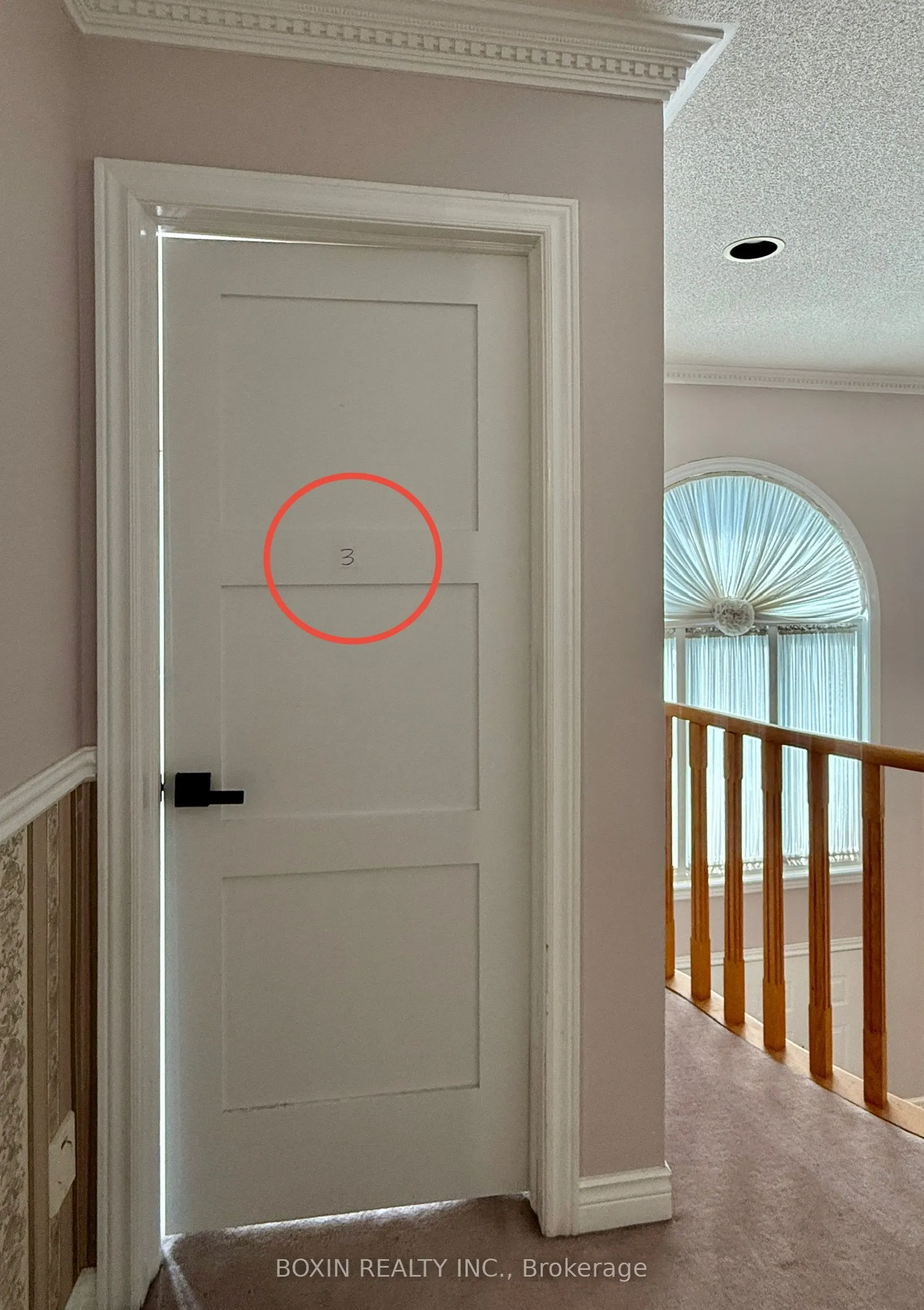 1 Adirondack Gate, #Room 3