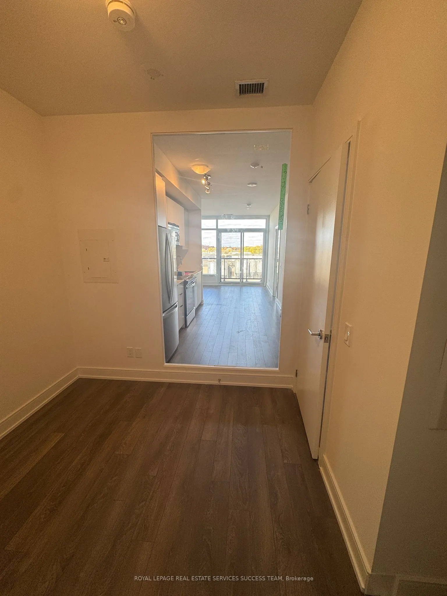 1350 Ellesmere Road, #726