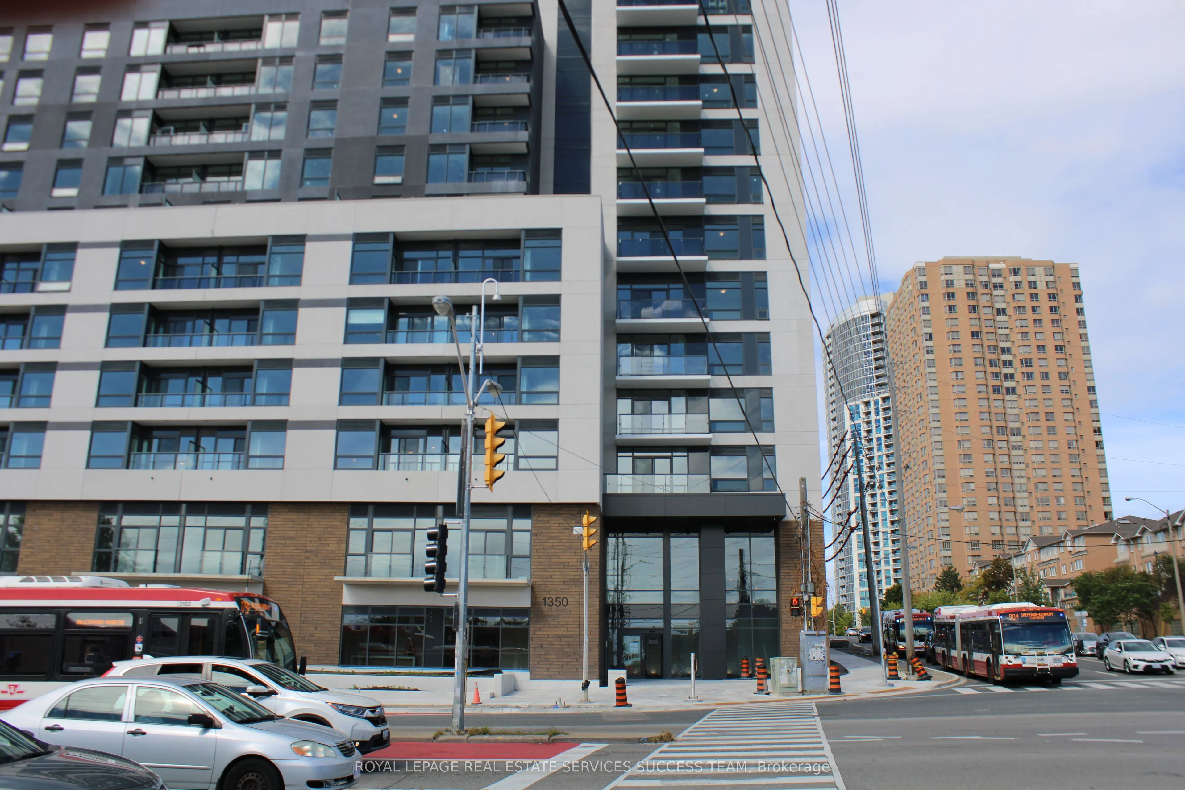 1350 Ellesmere Road, #726