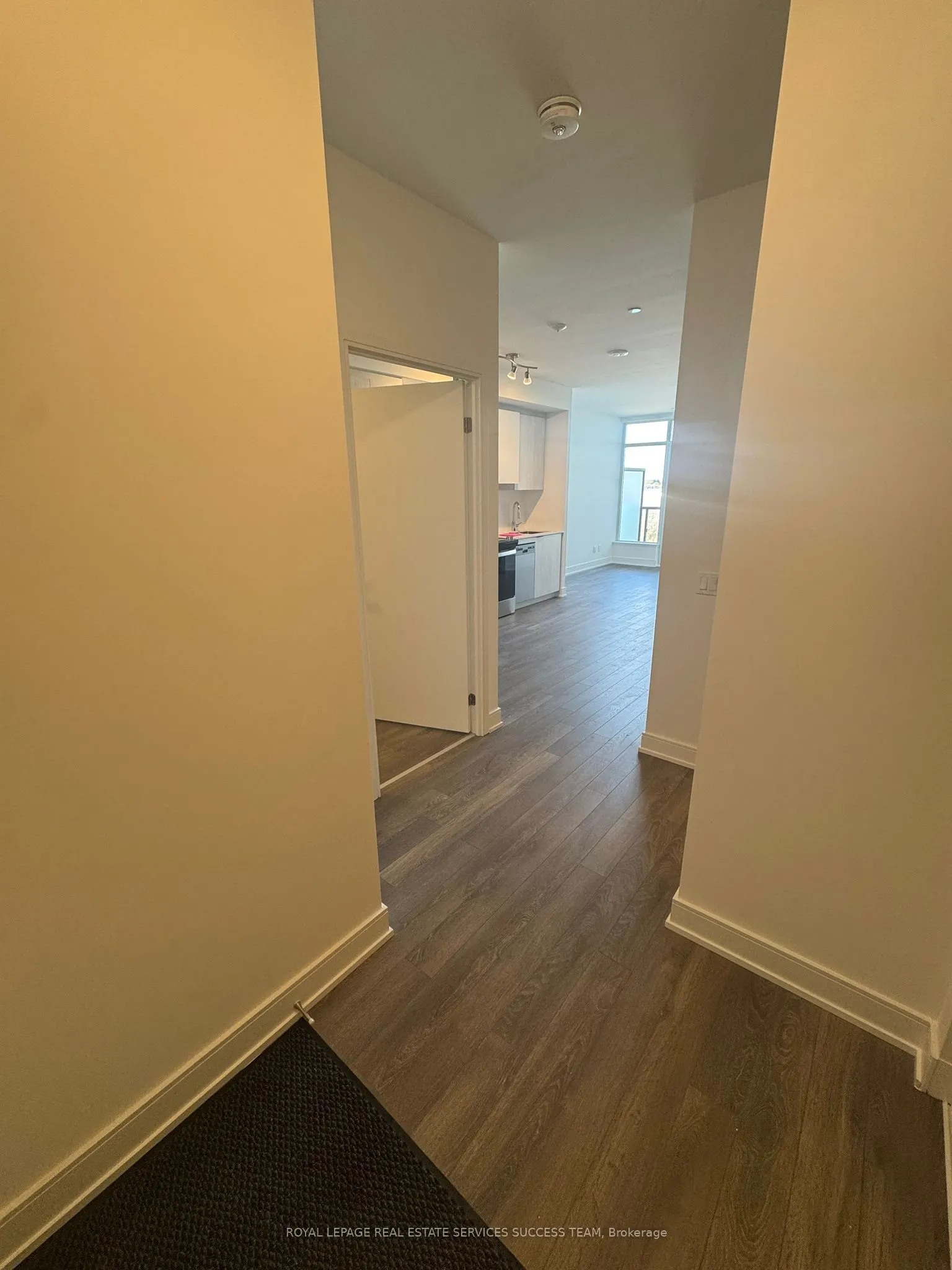 1350 Ellesmere Road, #726