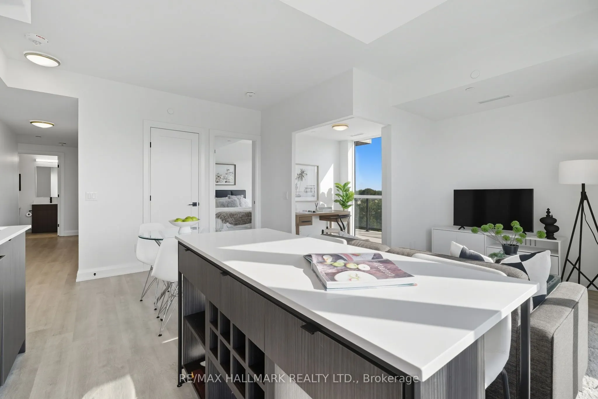 2369 Danforth Avenue, #513