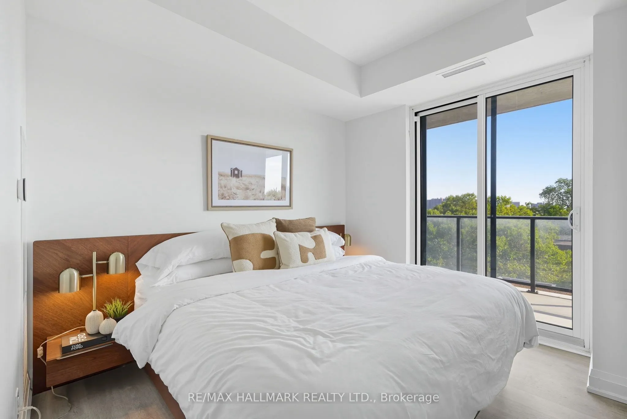 2369 Danforth Avenue, #513