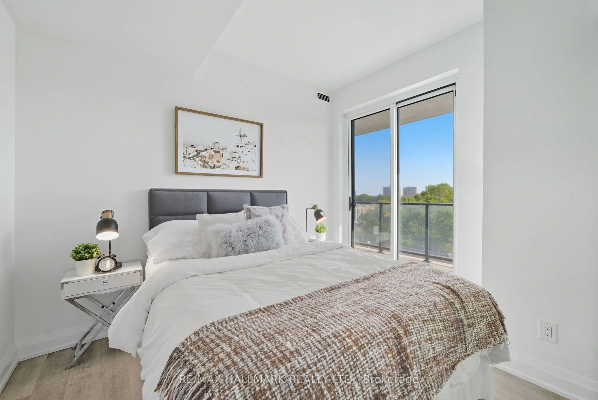 2369 Danforth Avenue, #513