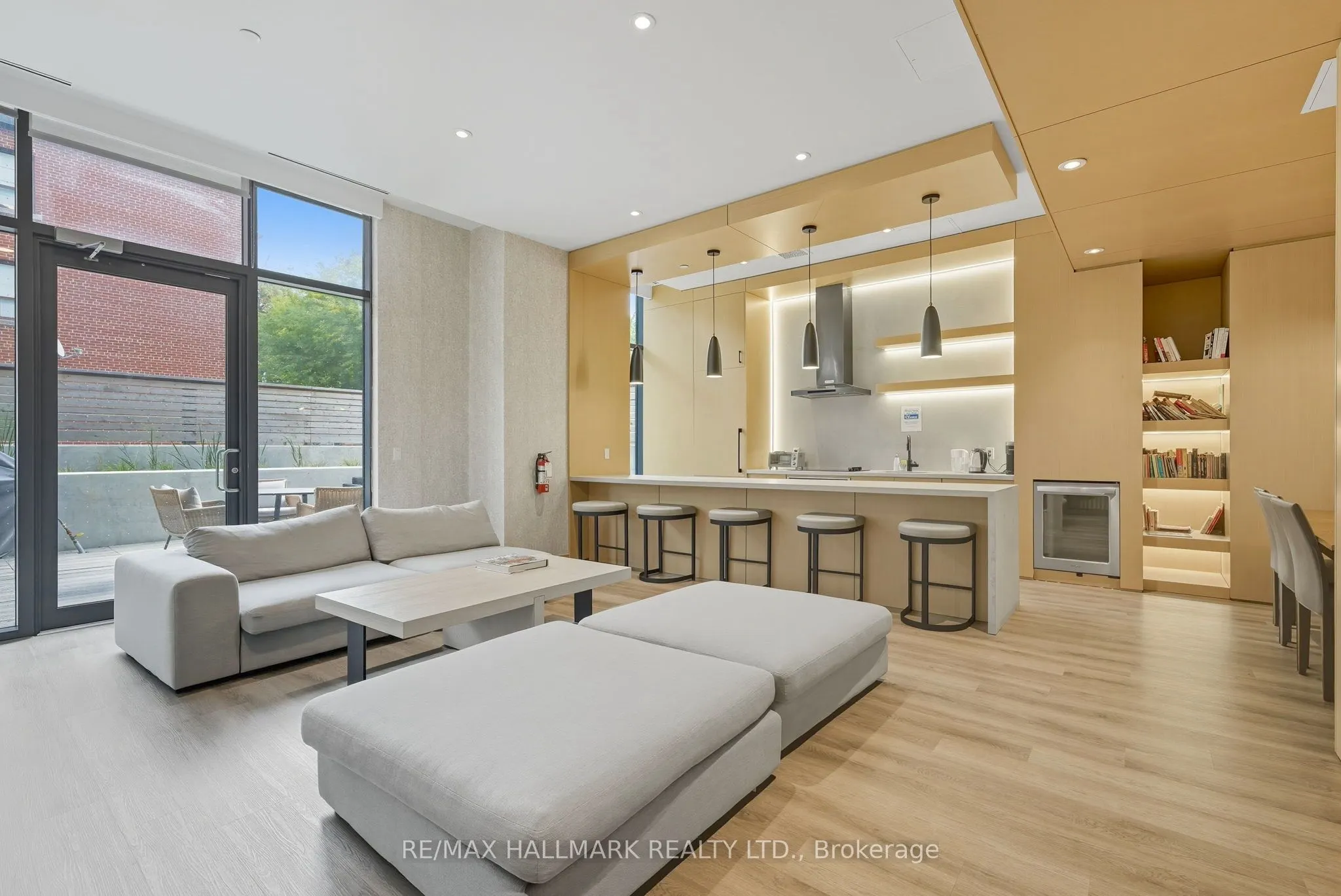 2369 Danforth Avenue, #513
