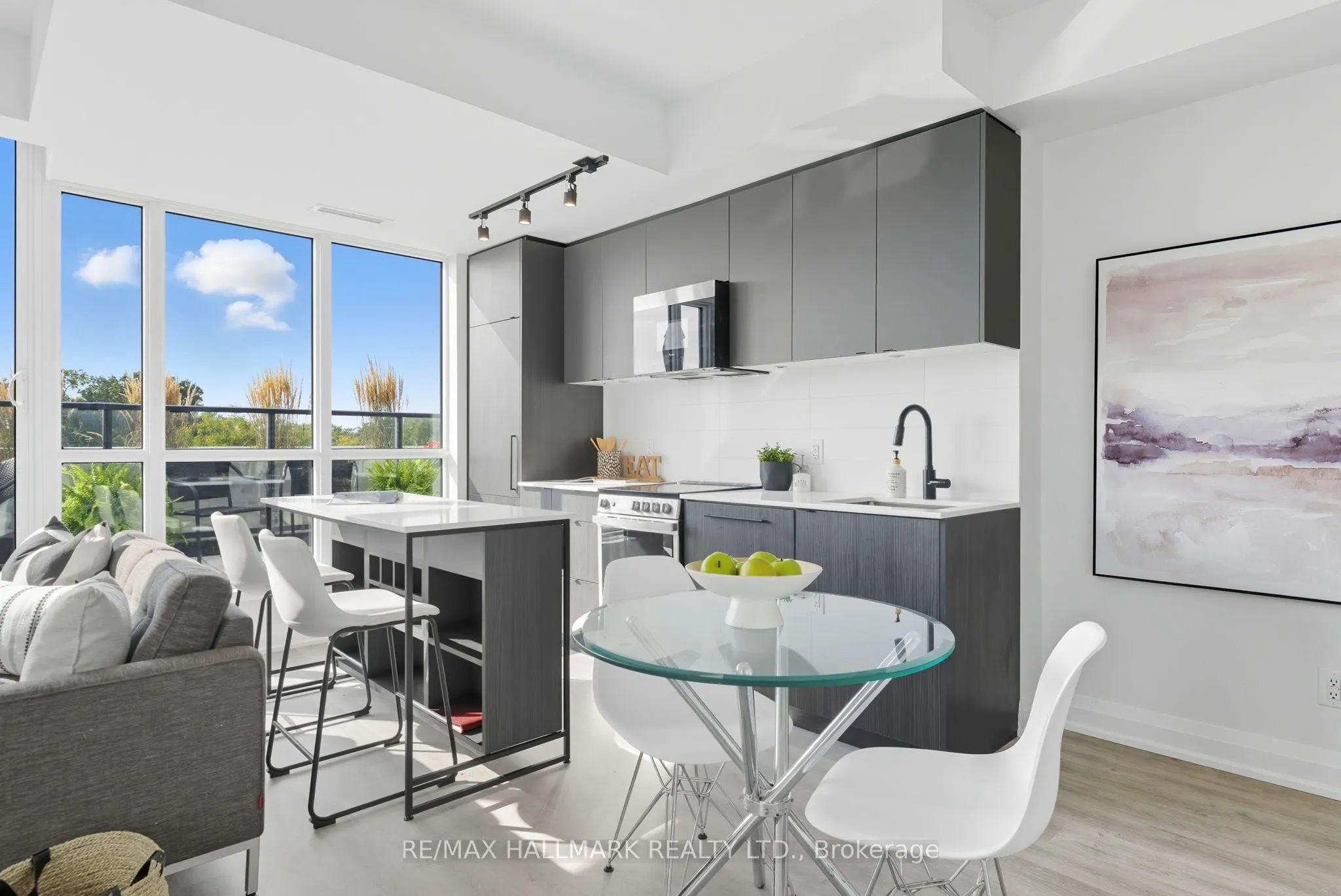 2369 Danforth Avenue, #513