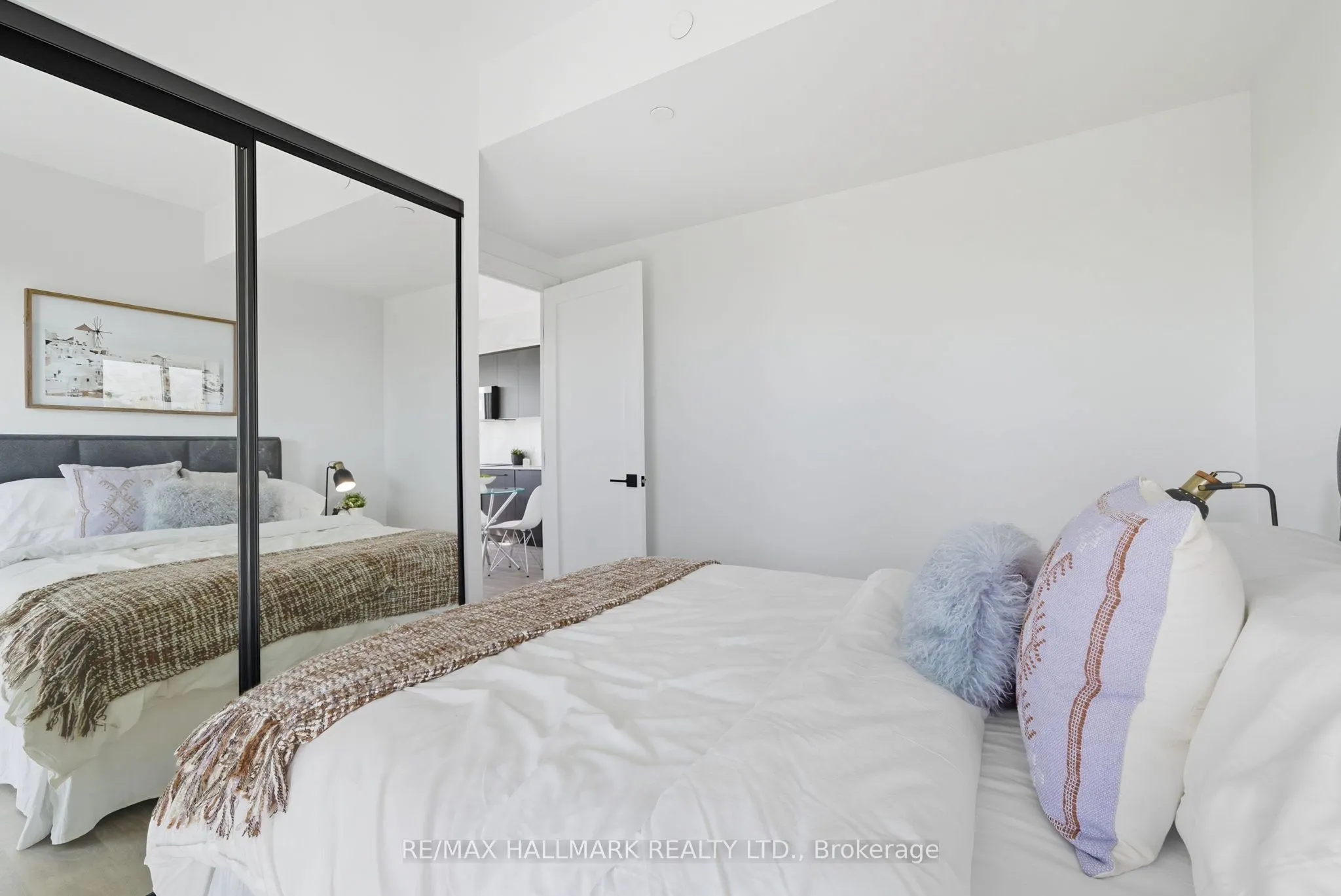 2369 Danforth Avenue, #513