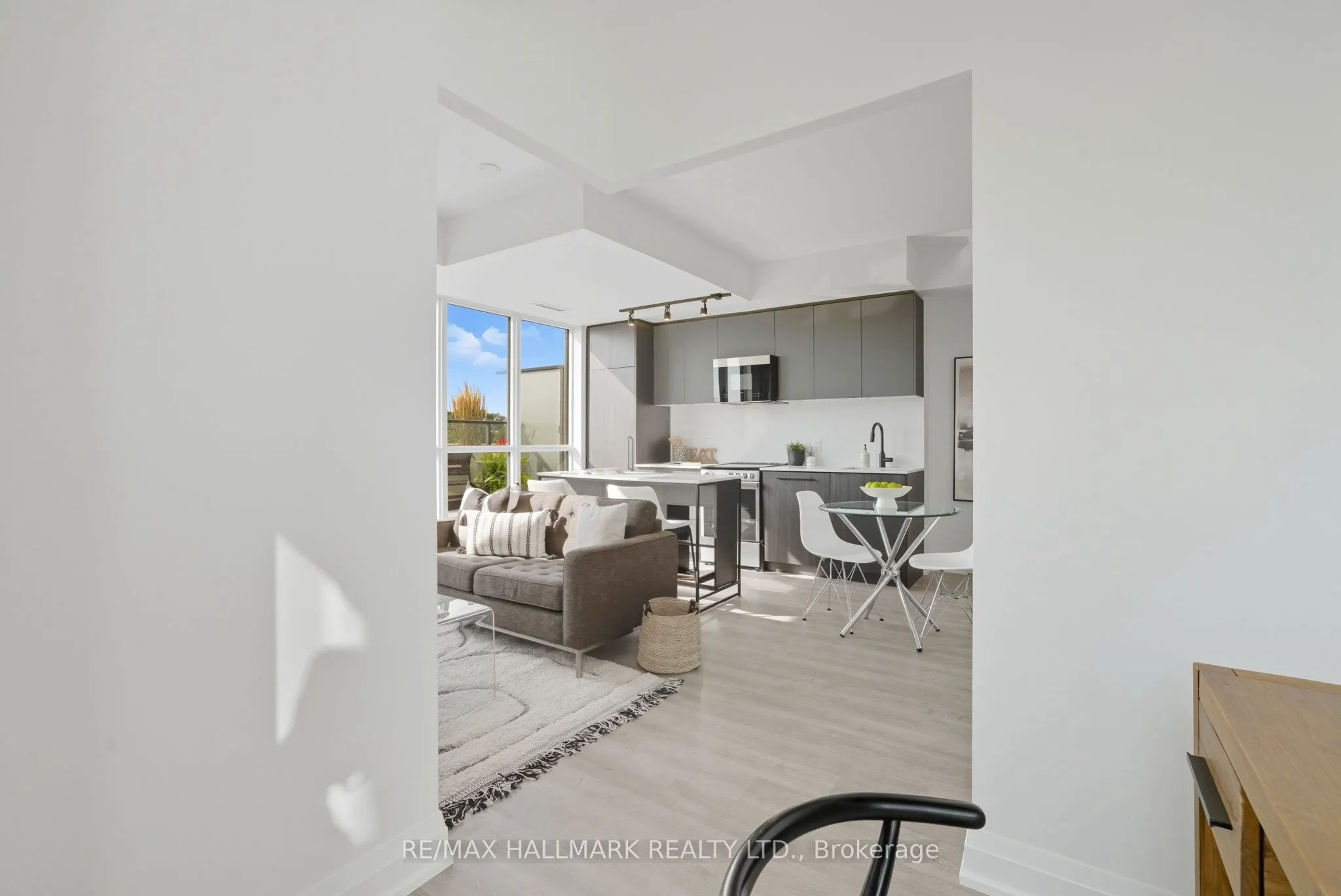 2369 Danforth Avenue, #513