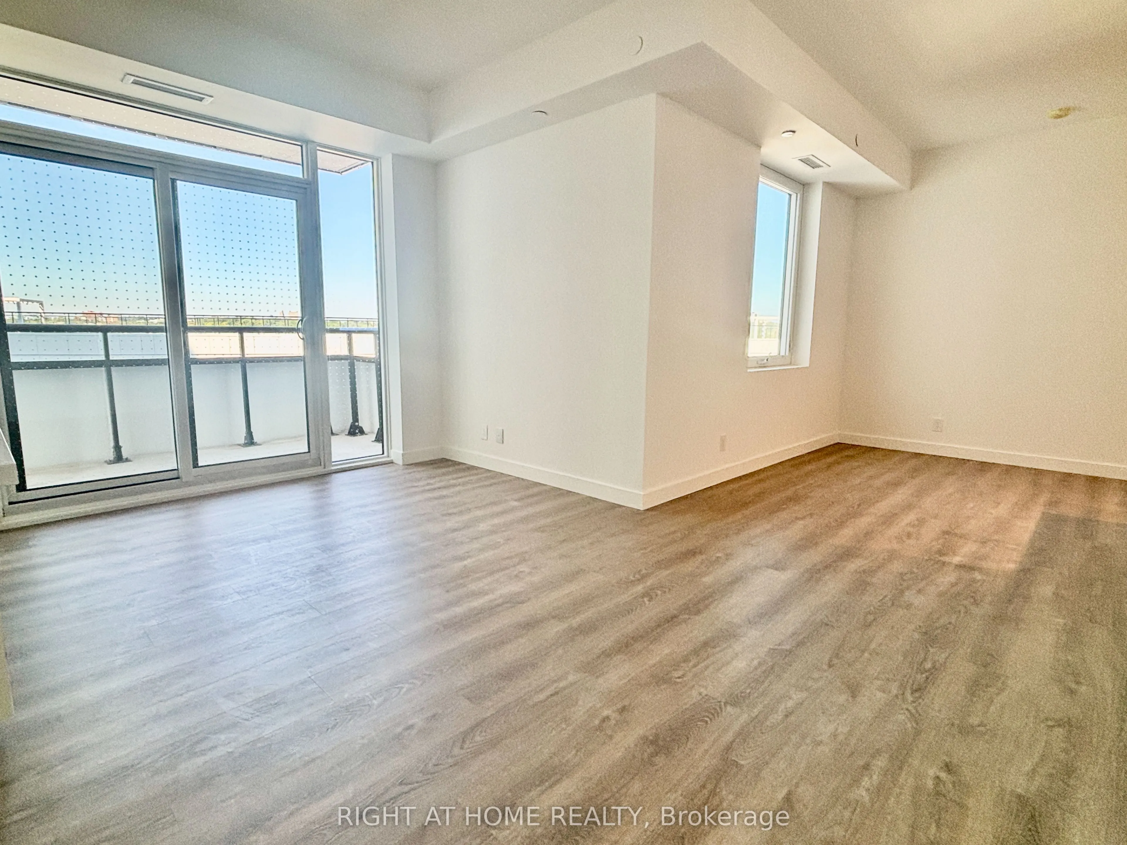 1050 Eastern Avenue, #903
