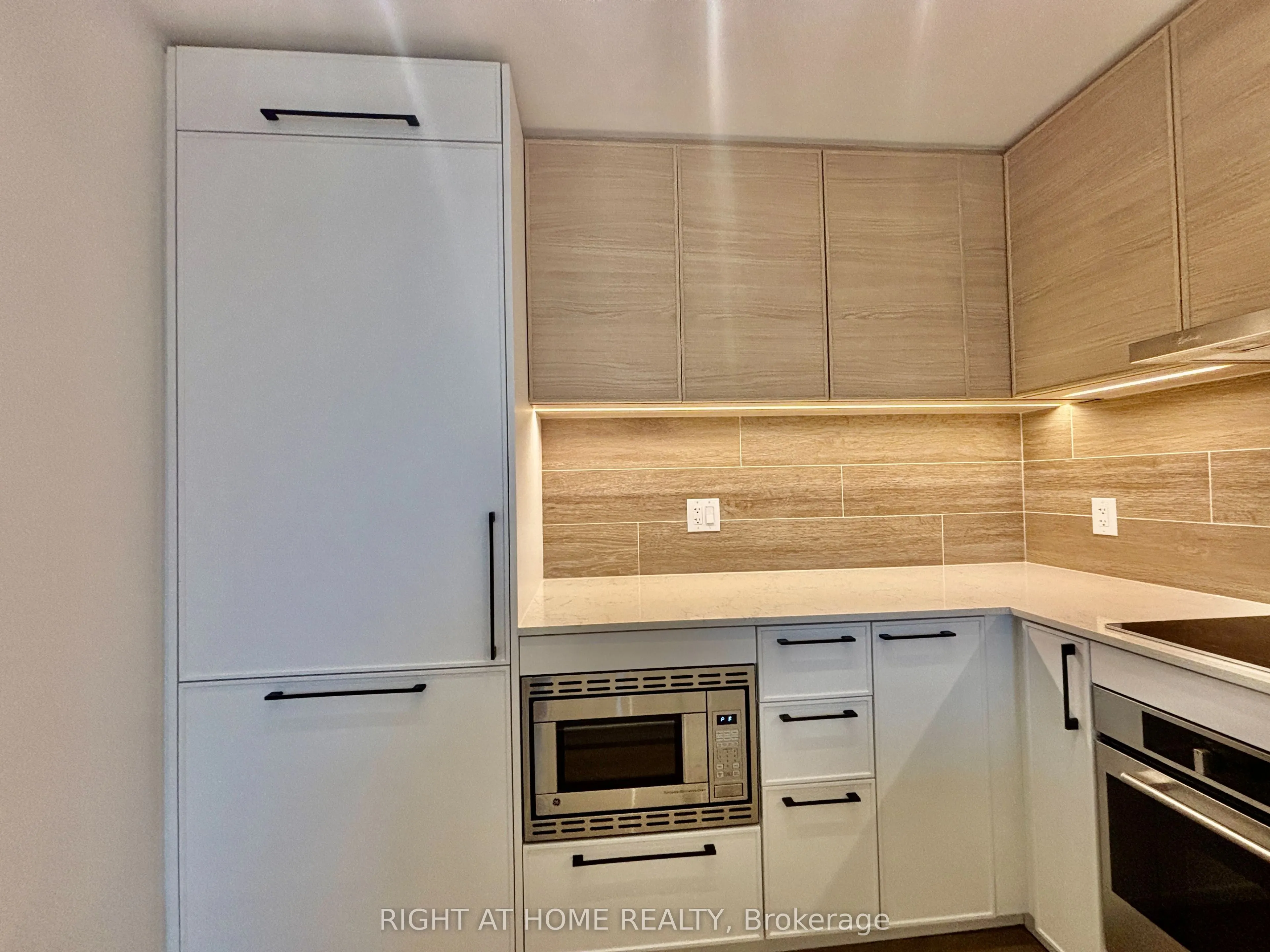 1050 Eastern Avenue, #903