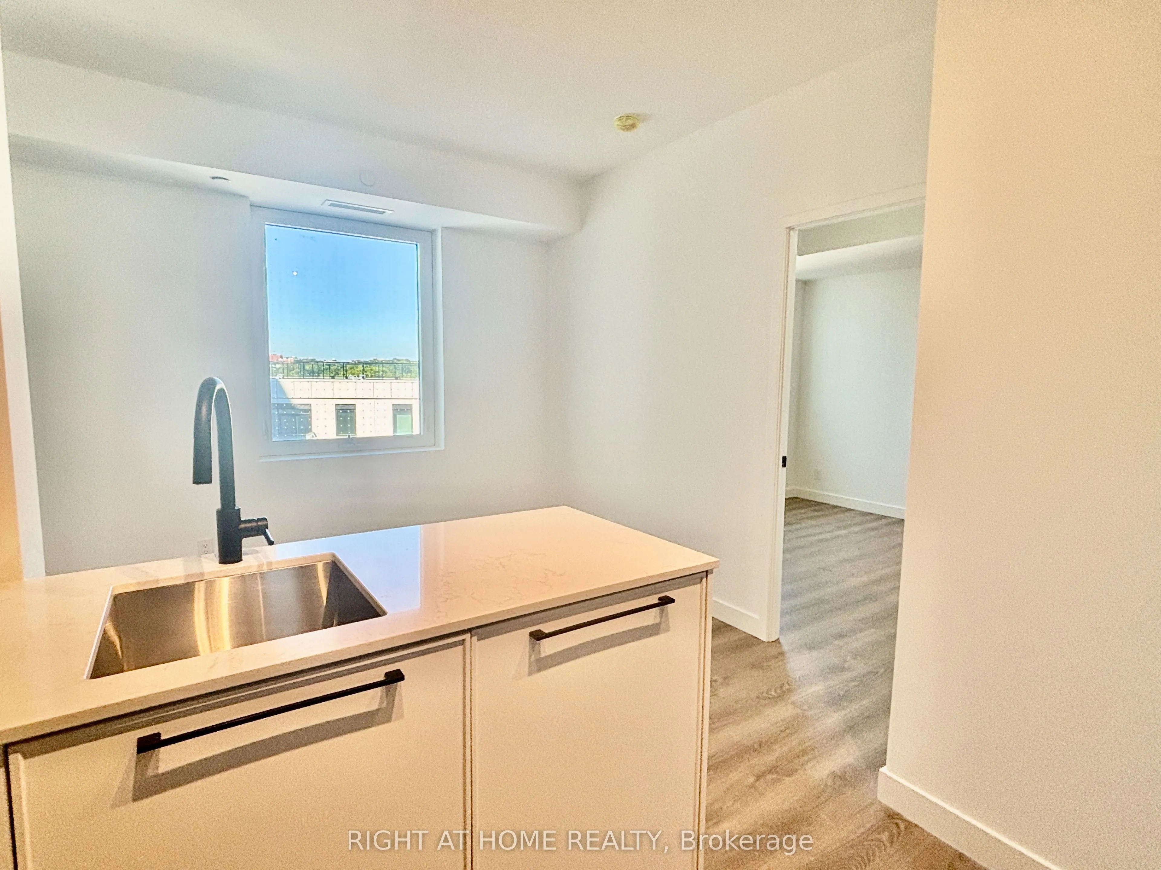 1050 Eastern Avenue, #903