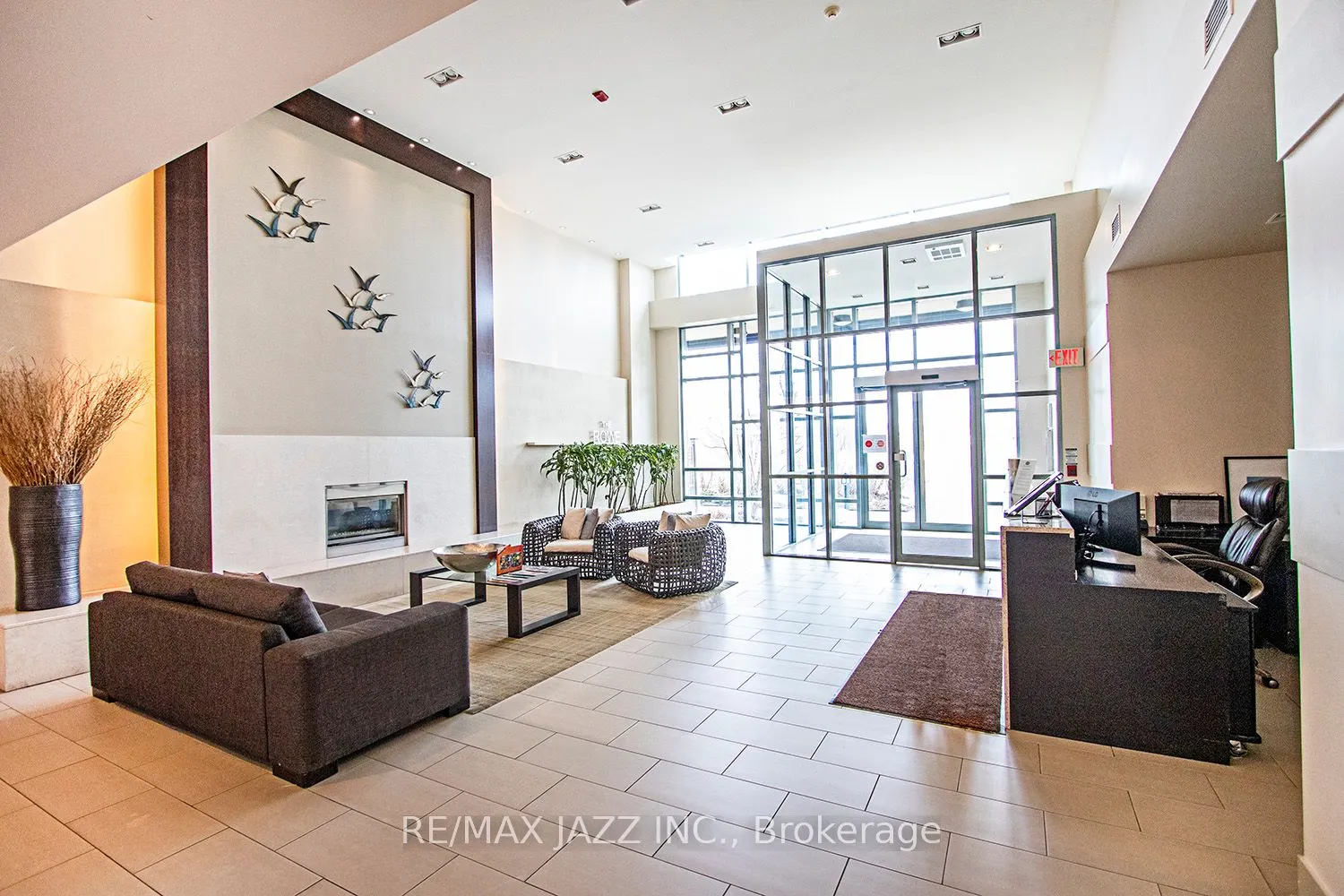 1600 Charles Street, #612