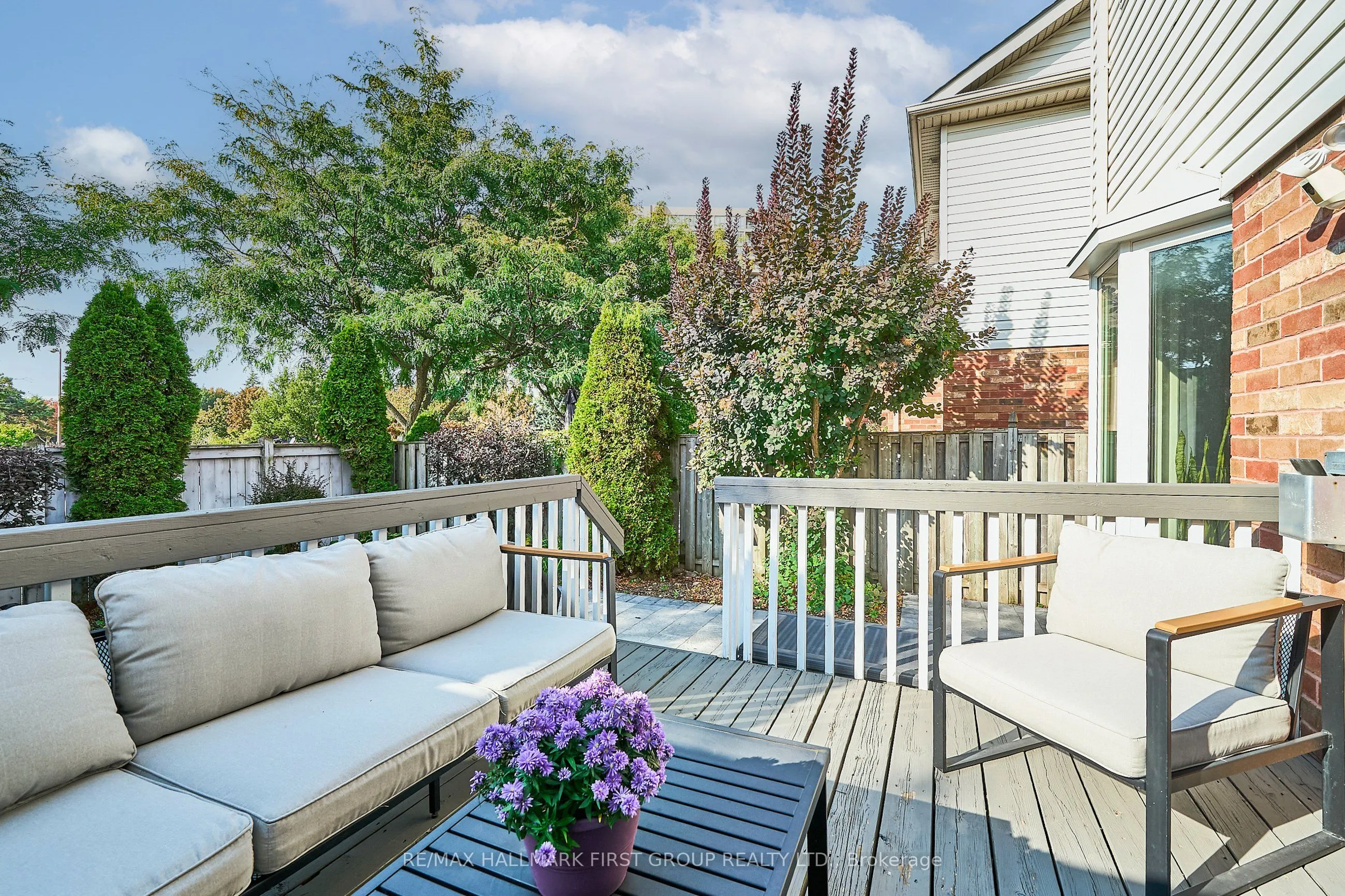 1505 Avonmore Square