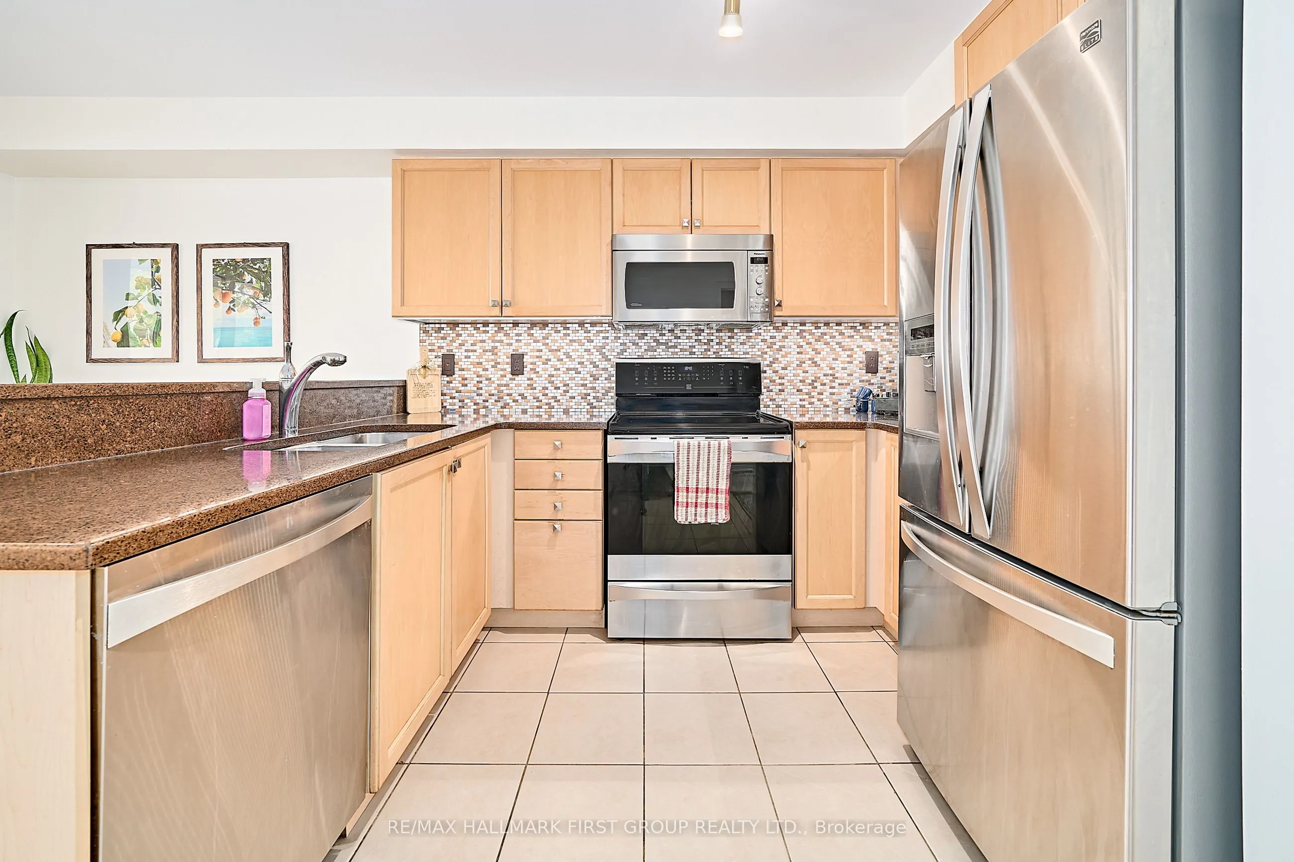 1505 Avonmore Square