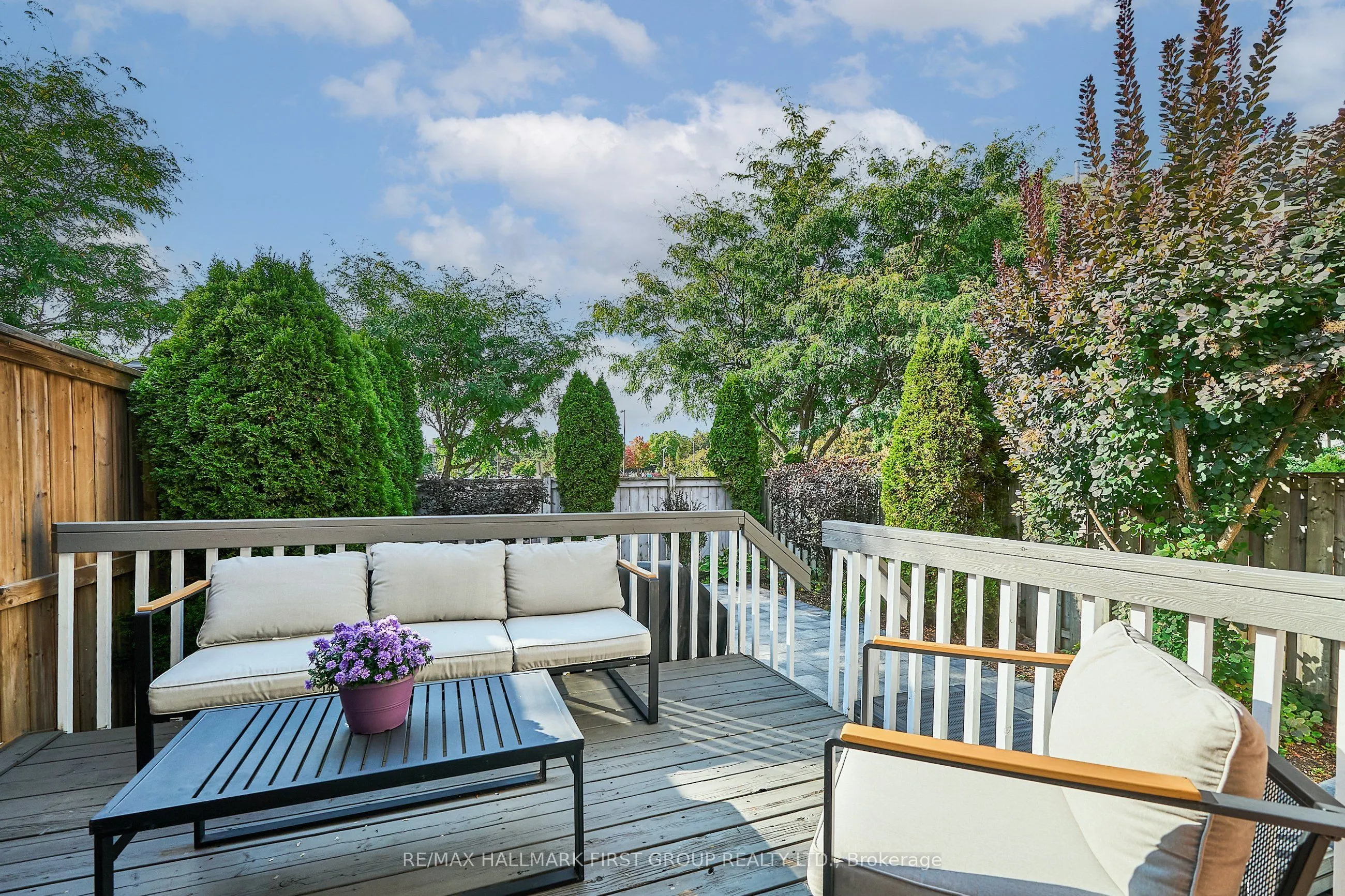 1505 Avonmore Square