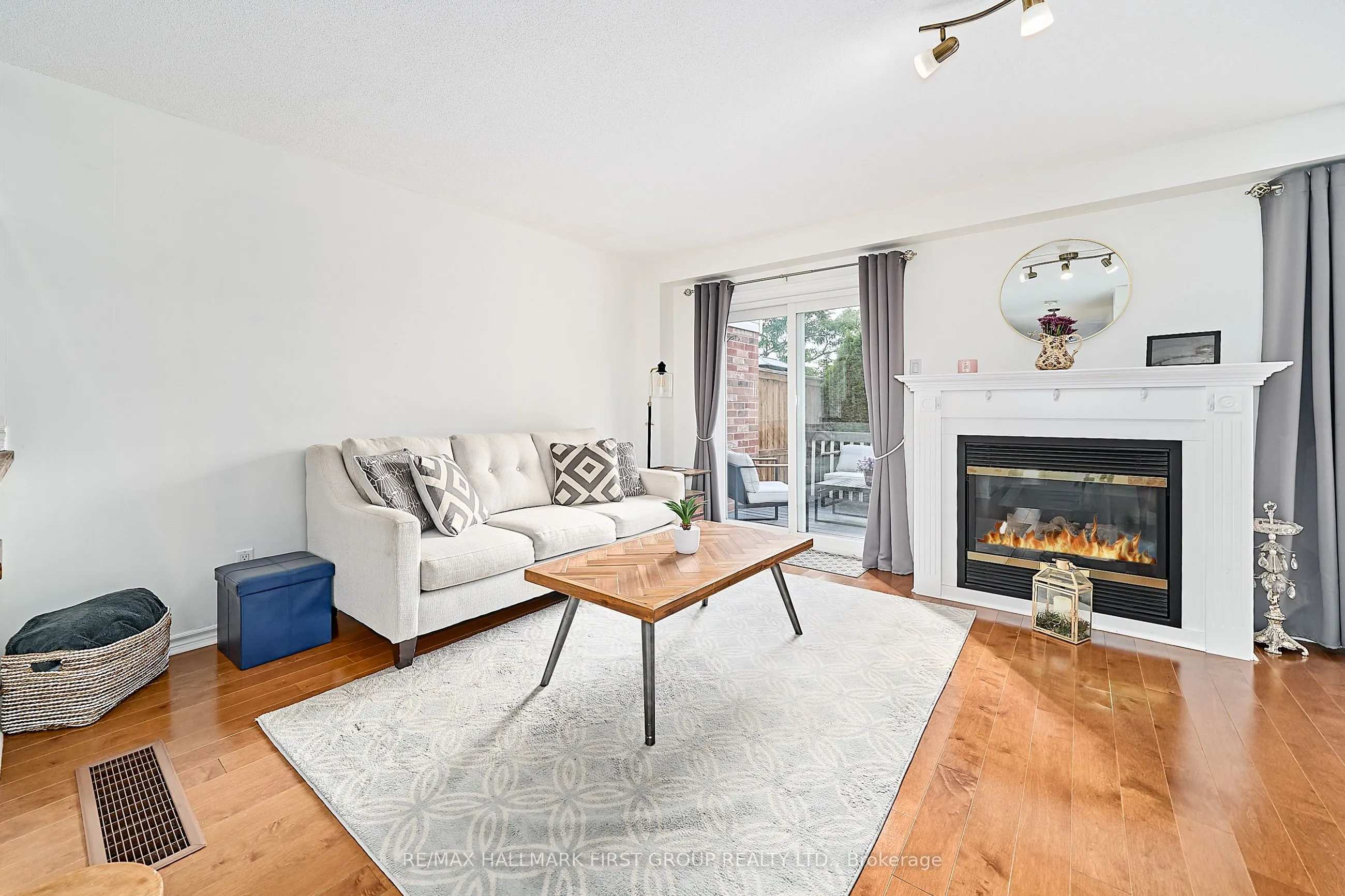 1505 Avonmore Square