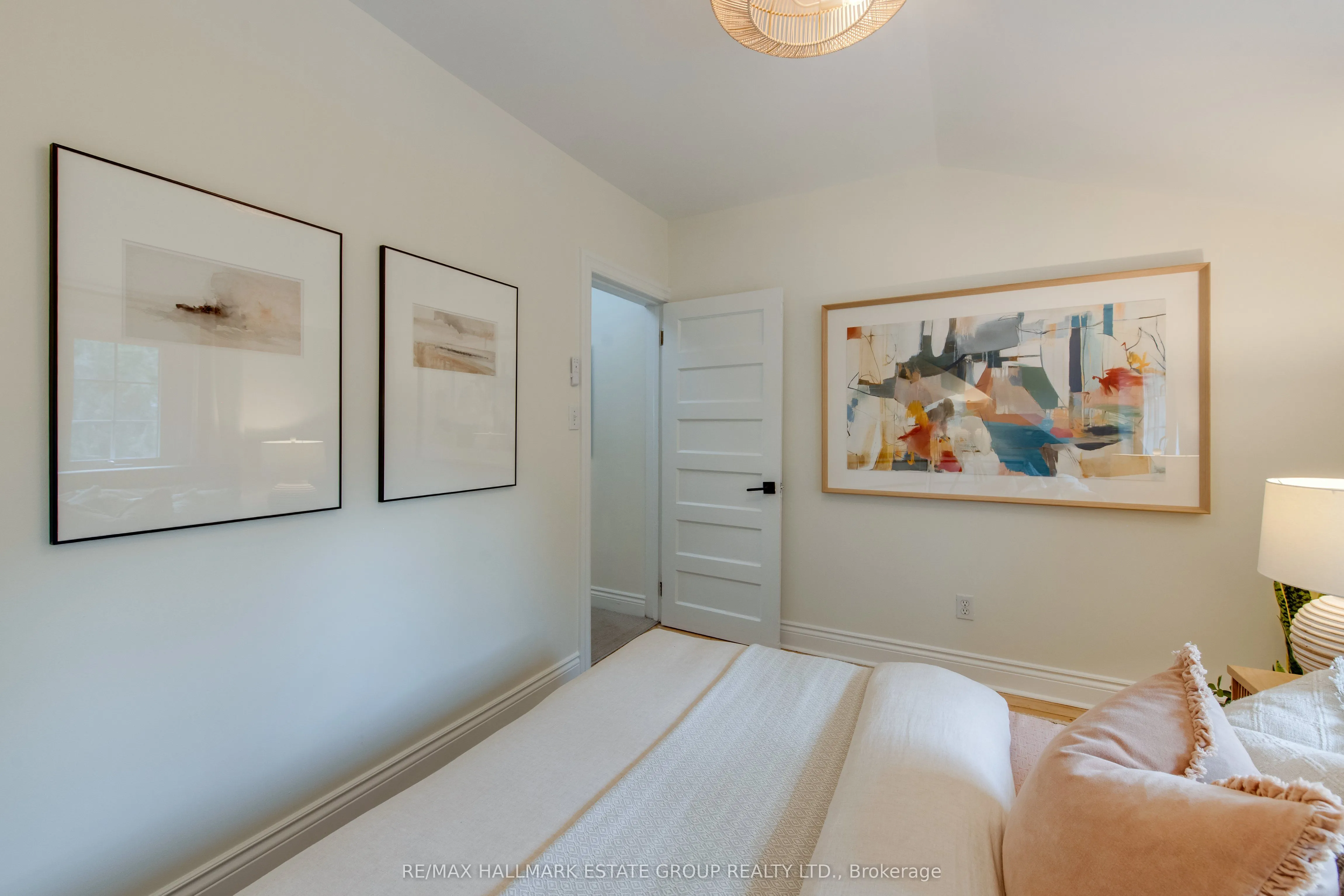 245 Kenilworth Avenue
