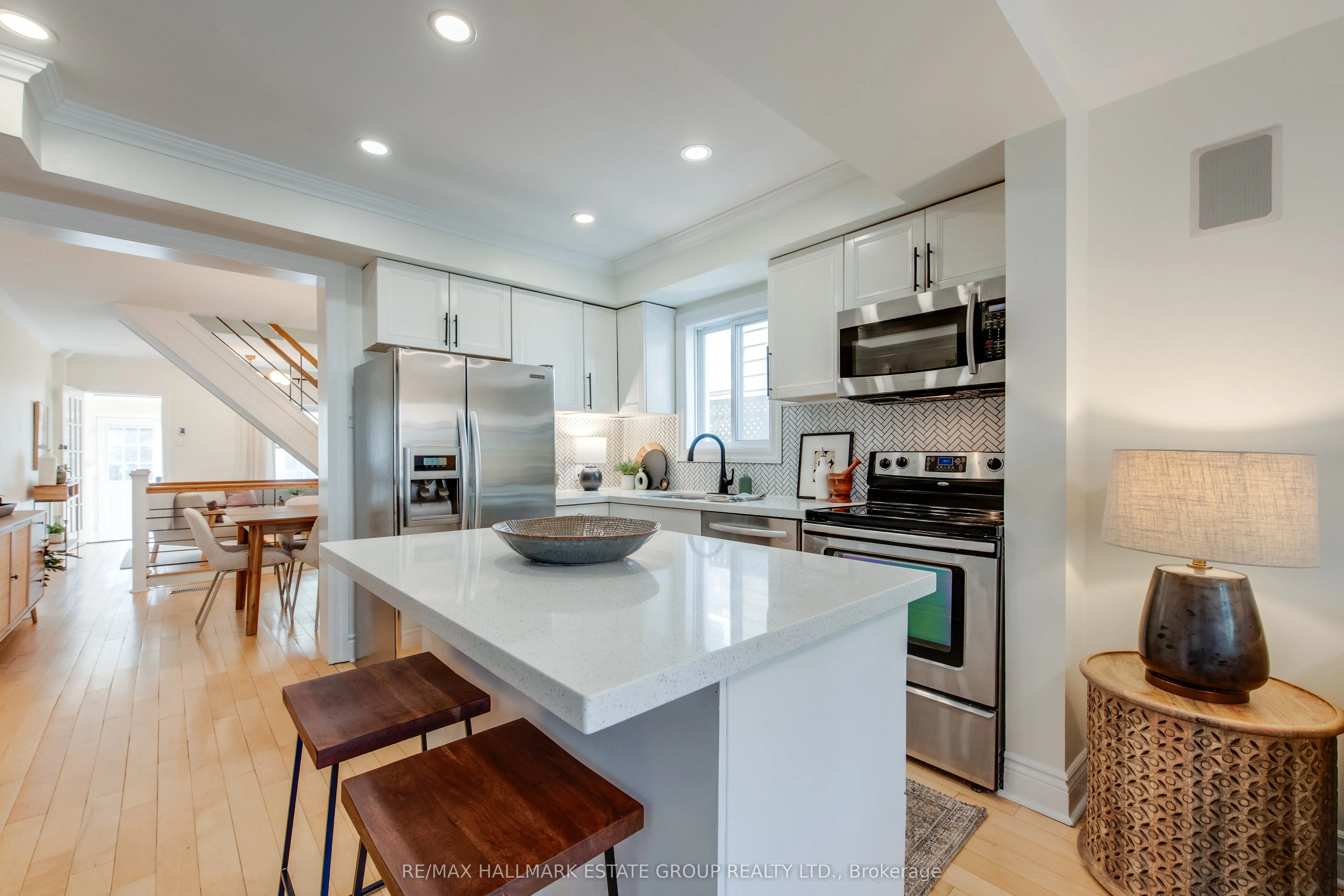245 Kenilworth Avenue