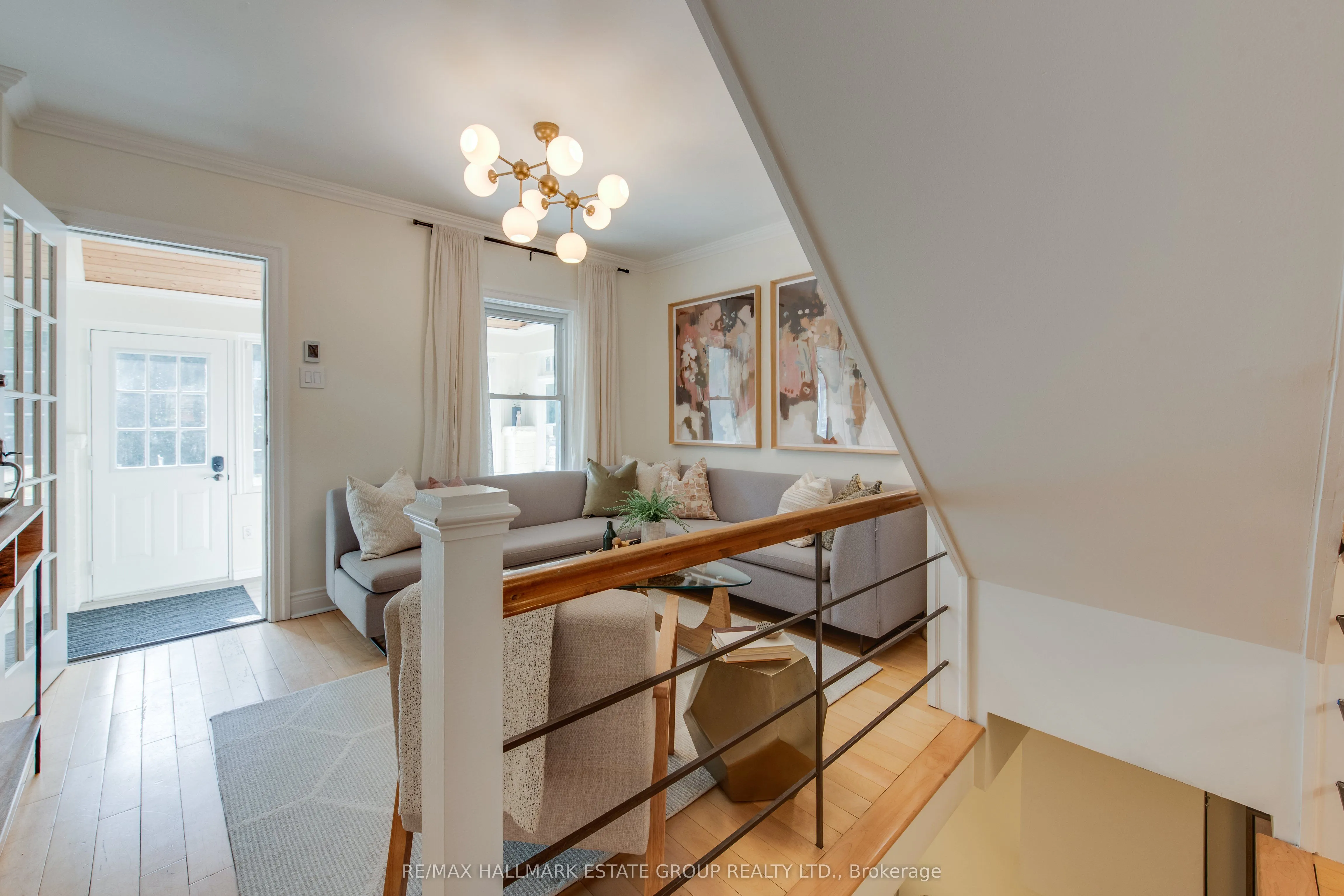 245 Kenilworth Avenue