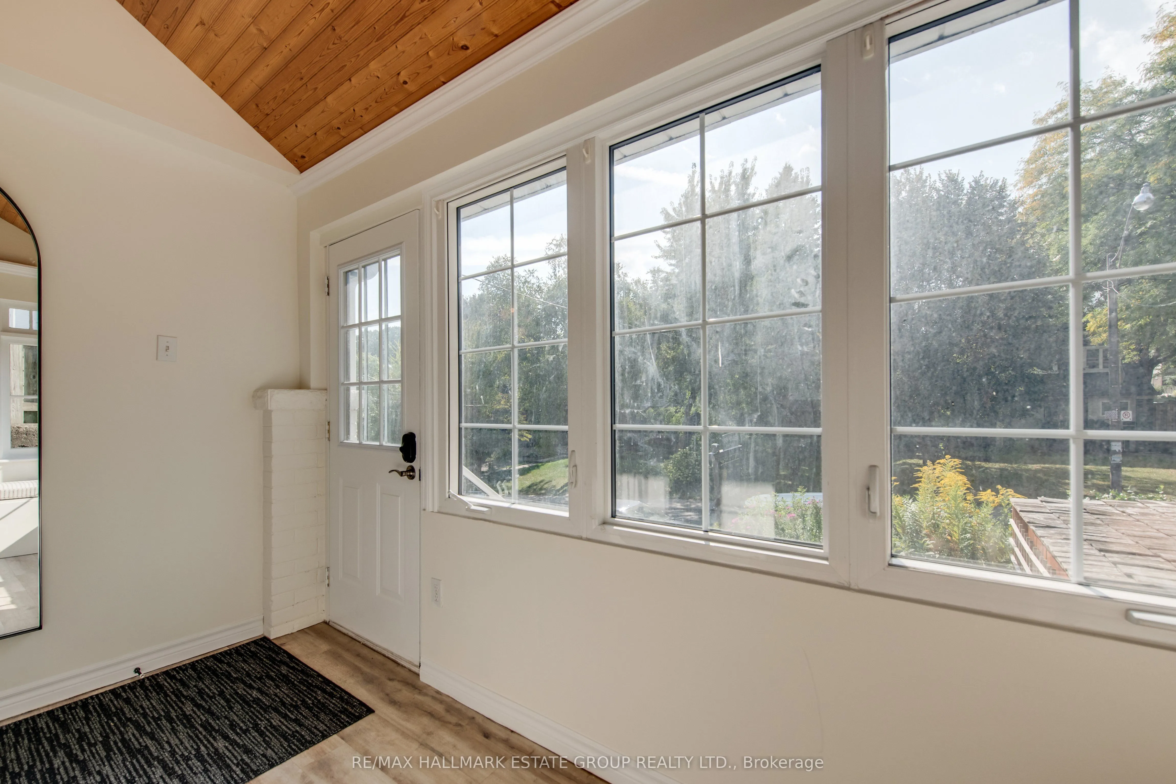 245 Kenilworth Avenue
