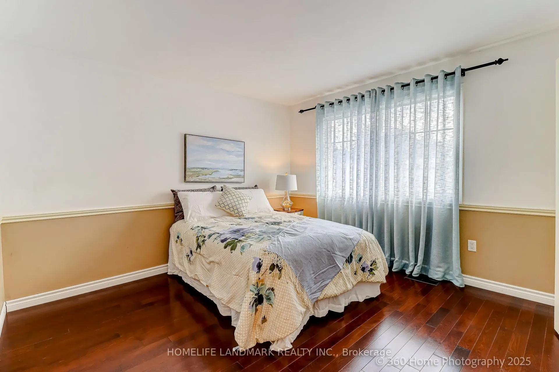 87 Silversted Drive N
