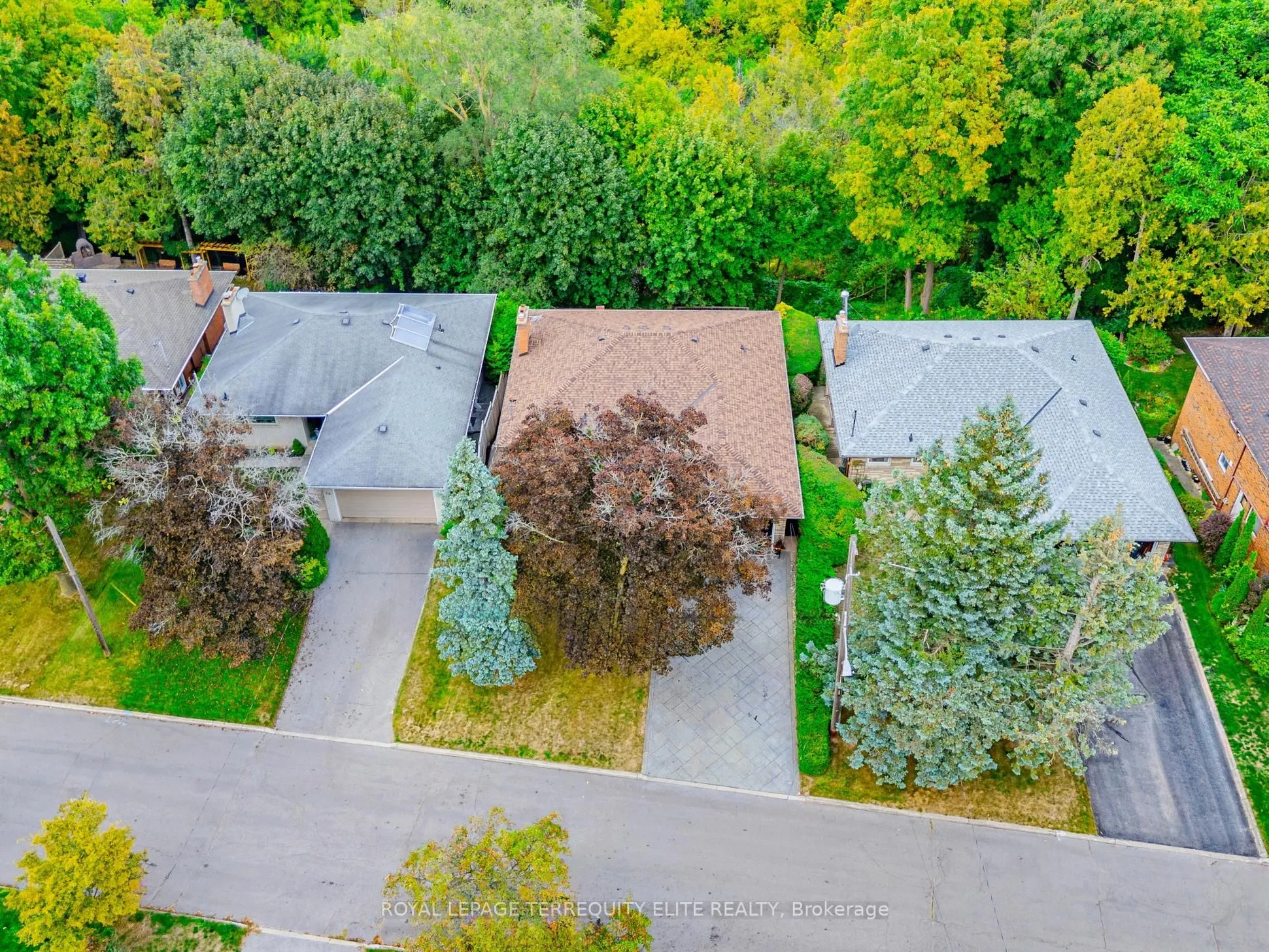 52 Landfair Crescent