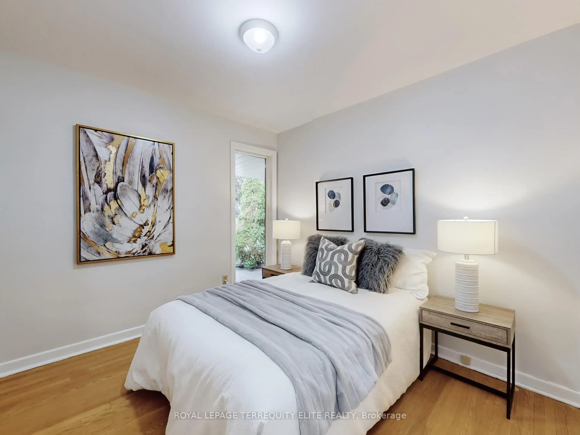 52 Landfair Crescent