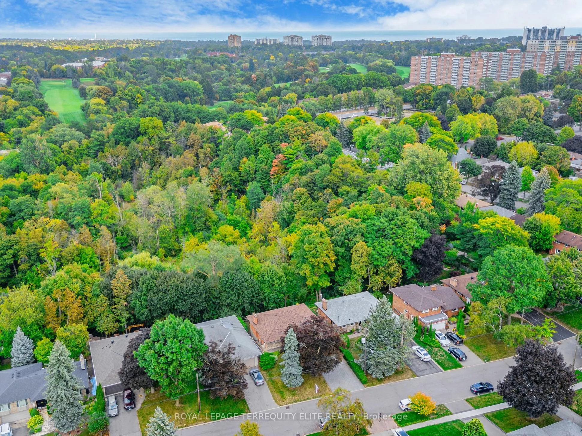 52 Landfair Crescent