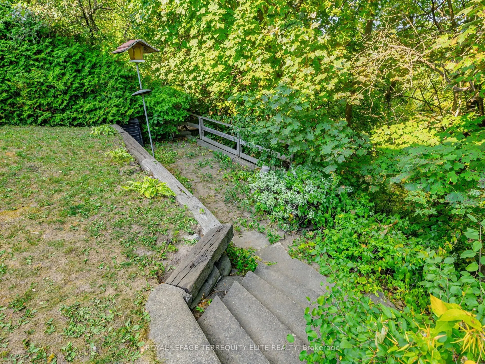 52 Landfair Crescent