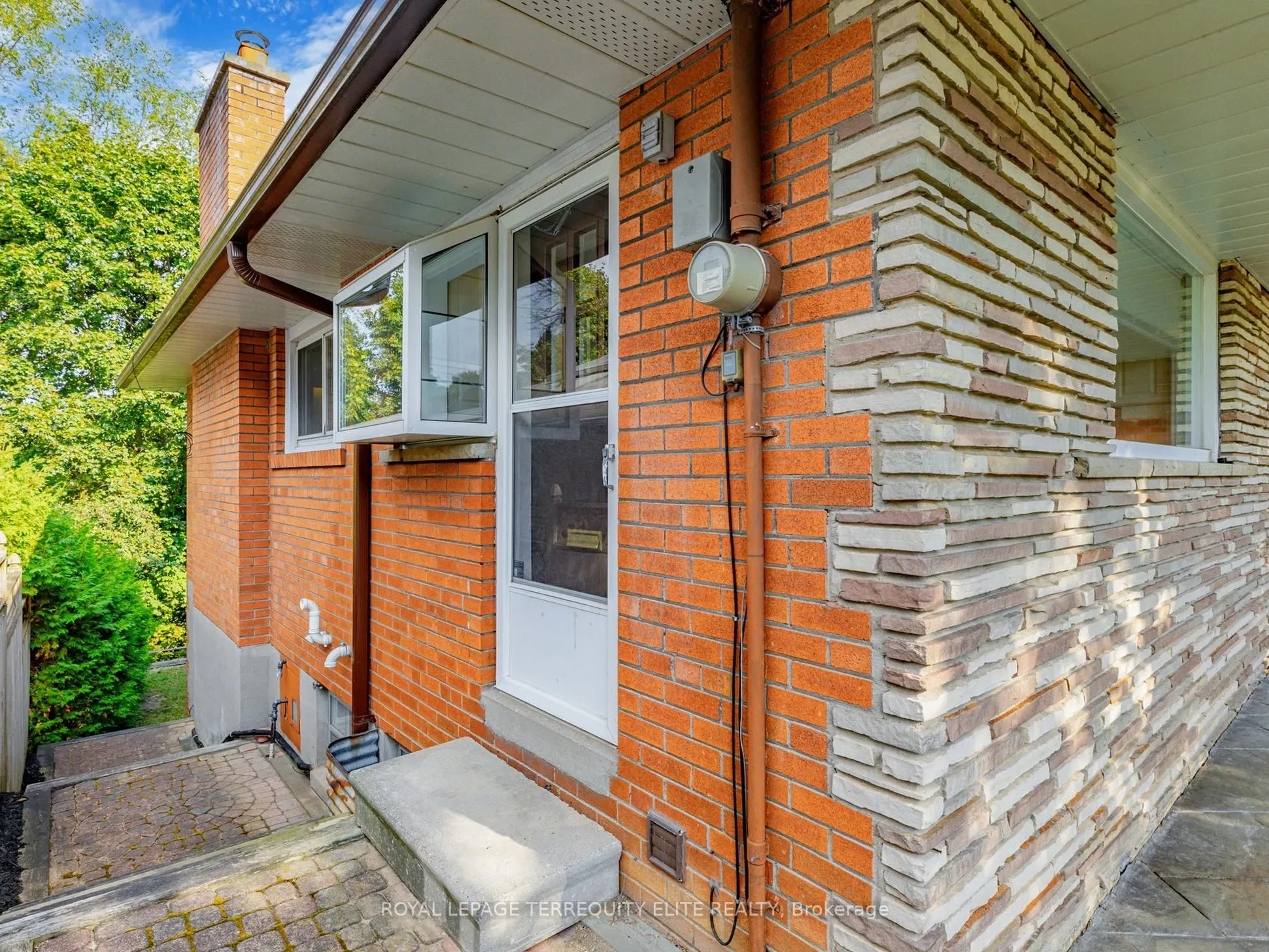 52 Landfair Crescent