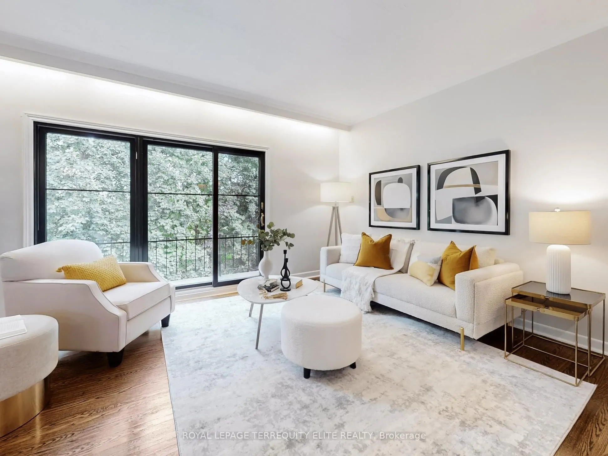 52 Landfair Crescent