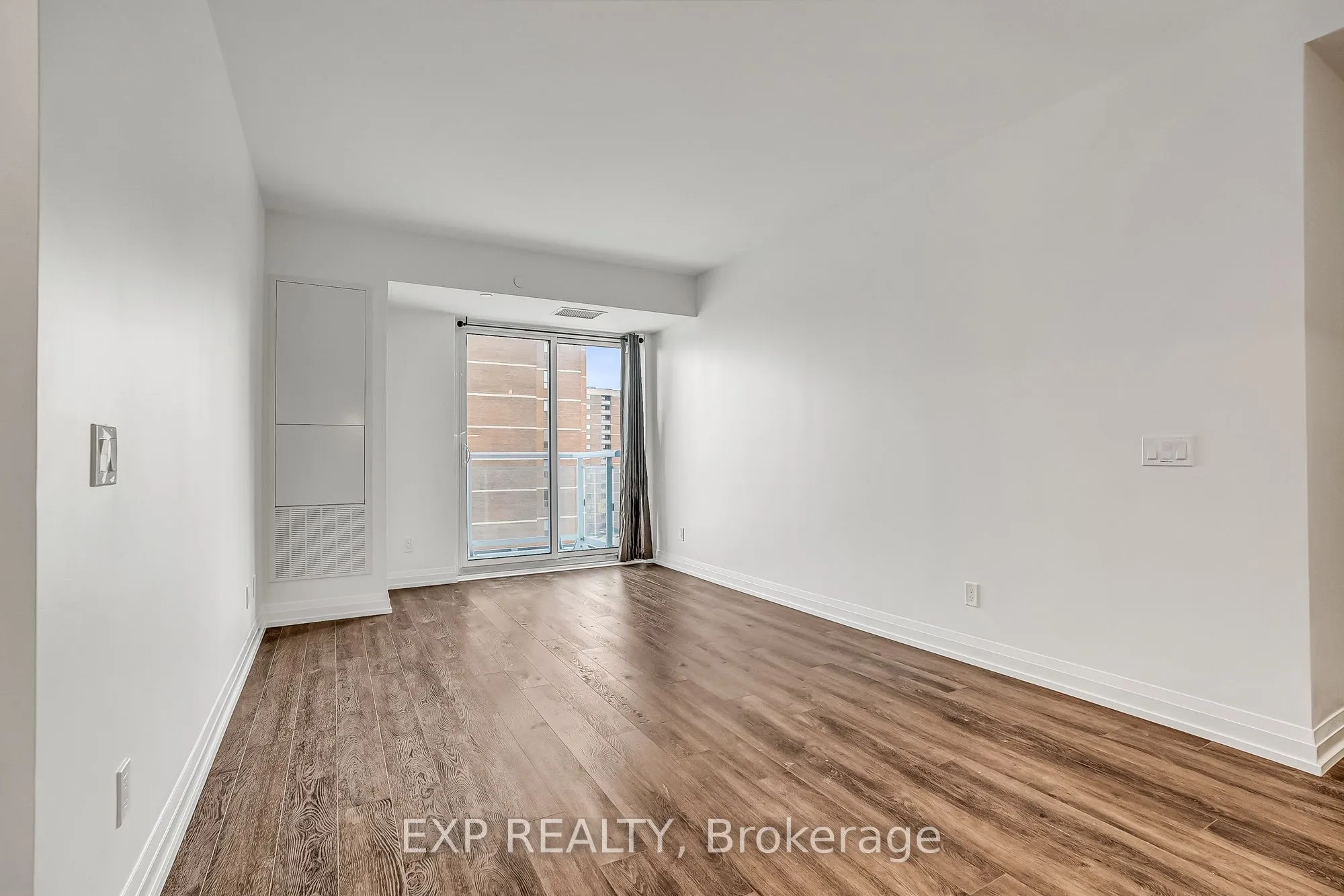 286 Main Street, #1604