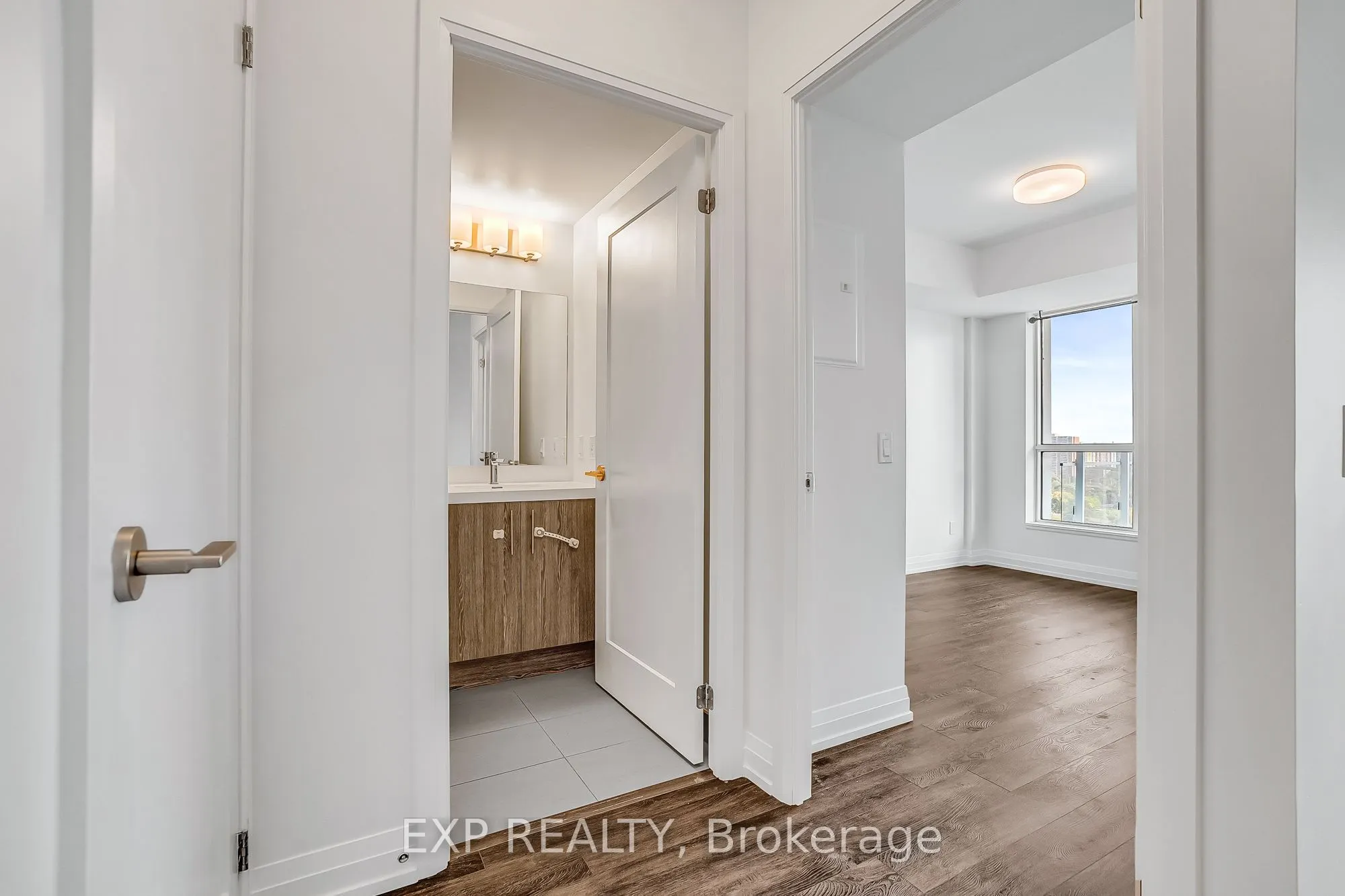 286 Main Street, #1604