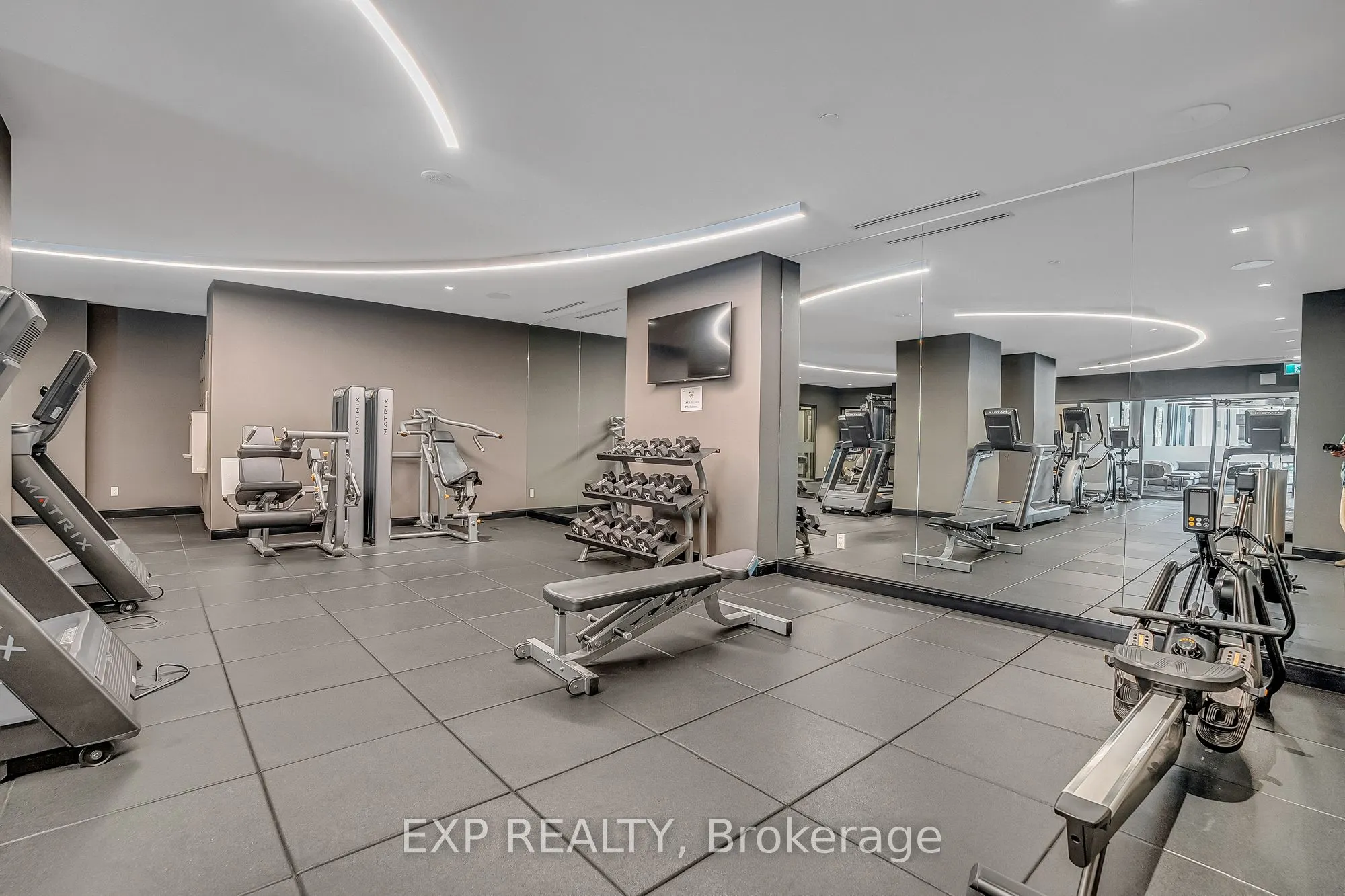 286 Main Street, #1604