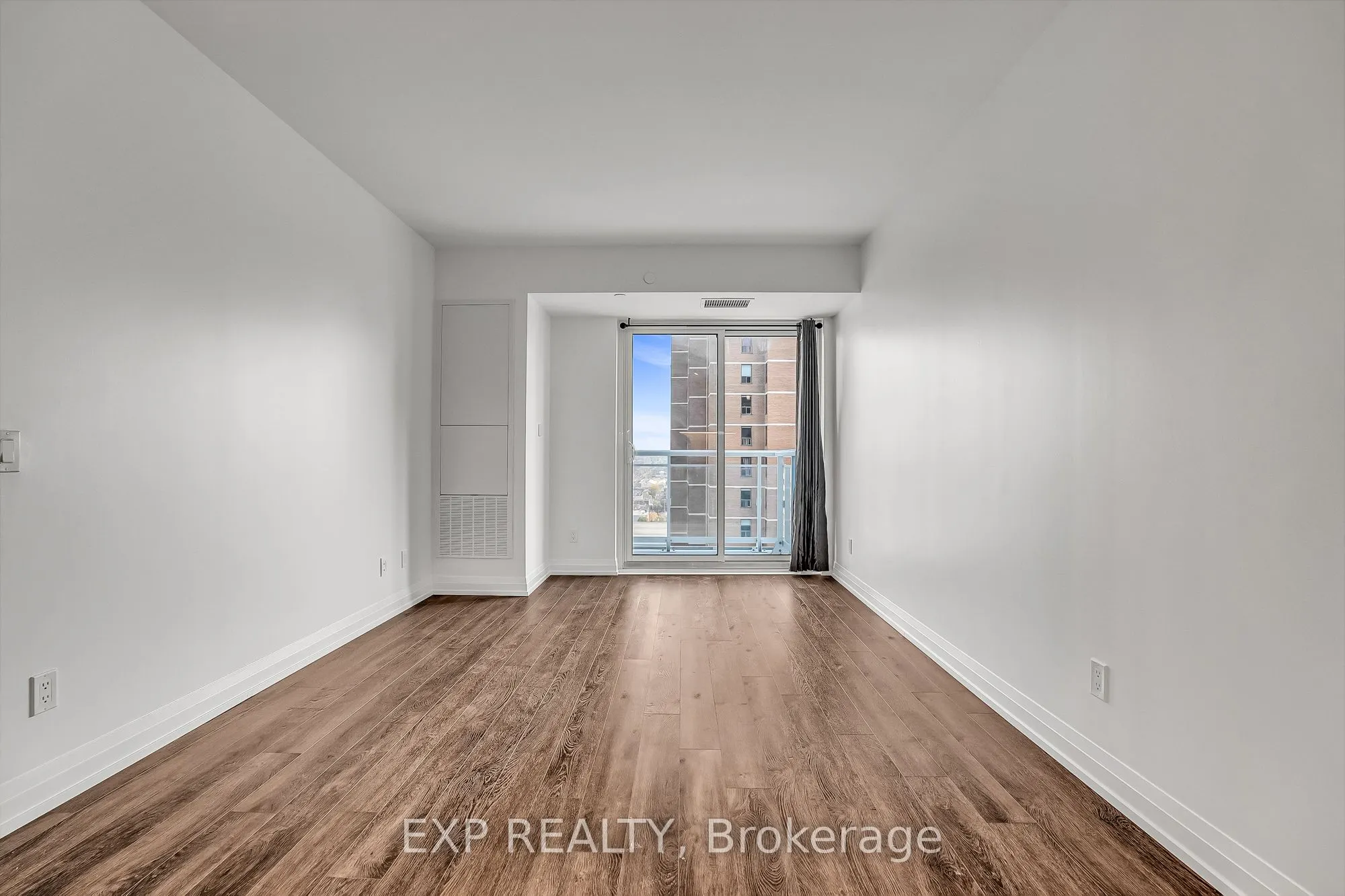 286 Main Street, #1604