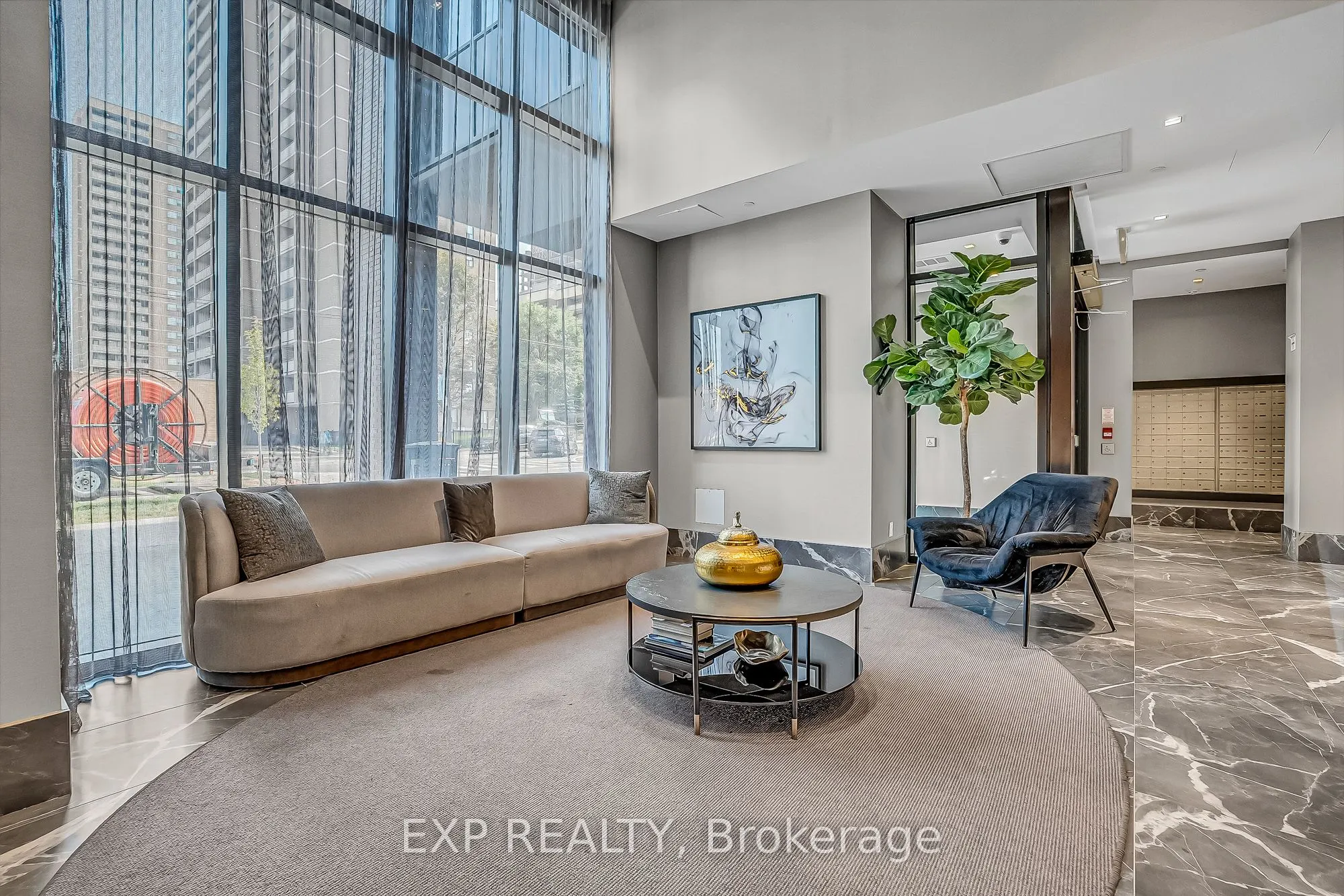 286 Main Street, #1604