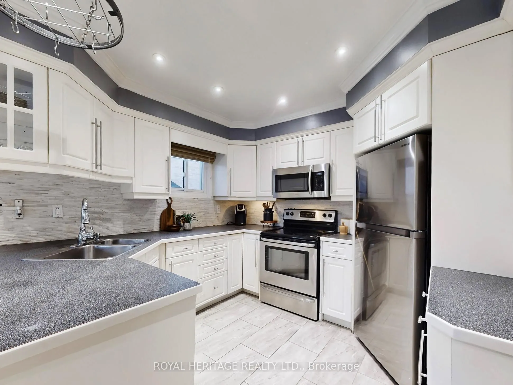 138 William Stephenson Drive