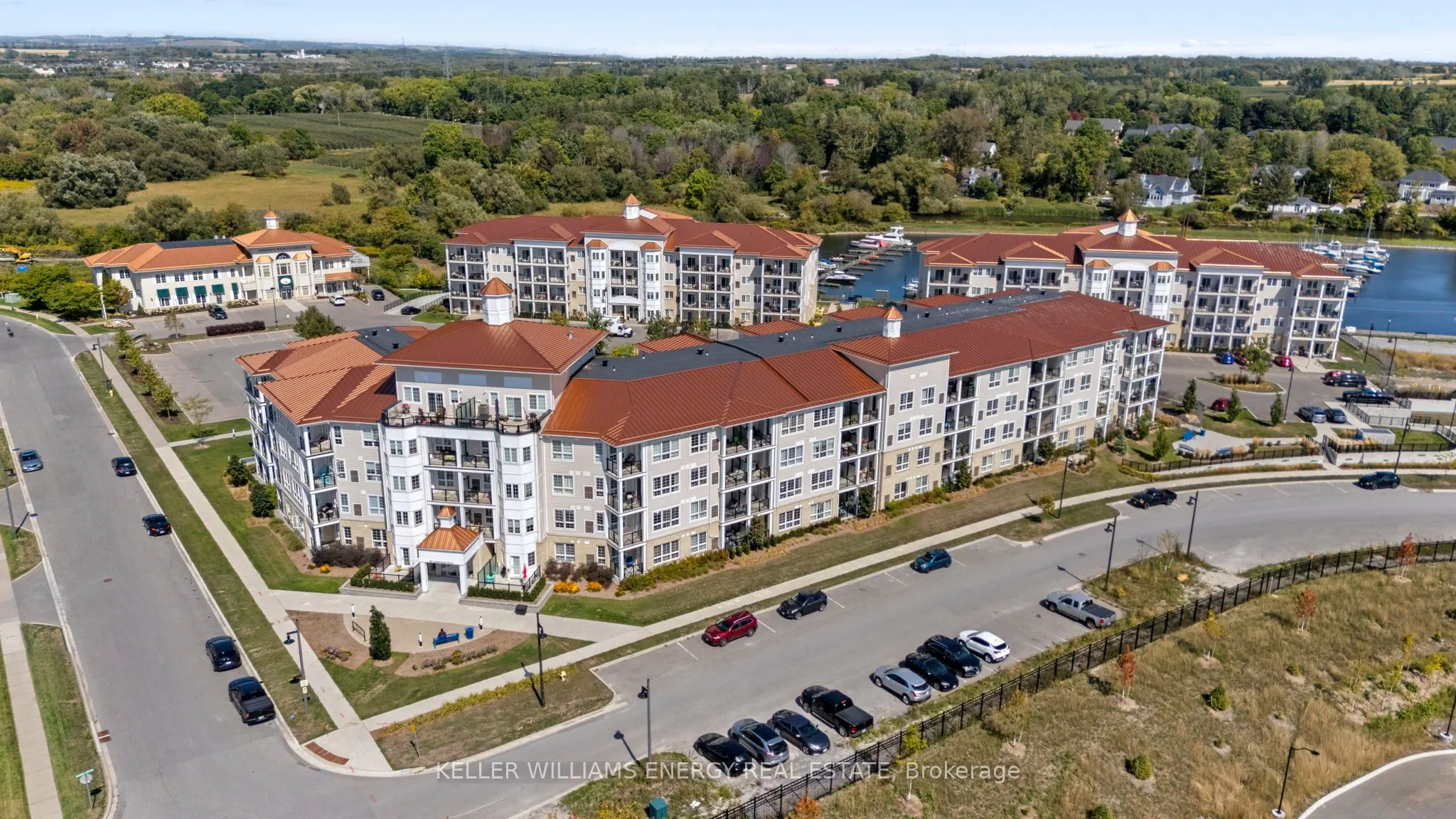 50 Lakebreeze Drive, #106
