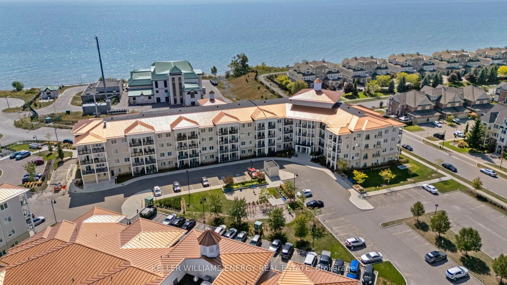 50 Lakebreeze Drive, #106