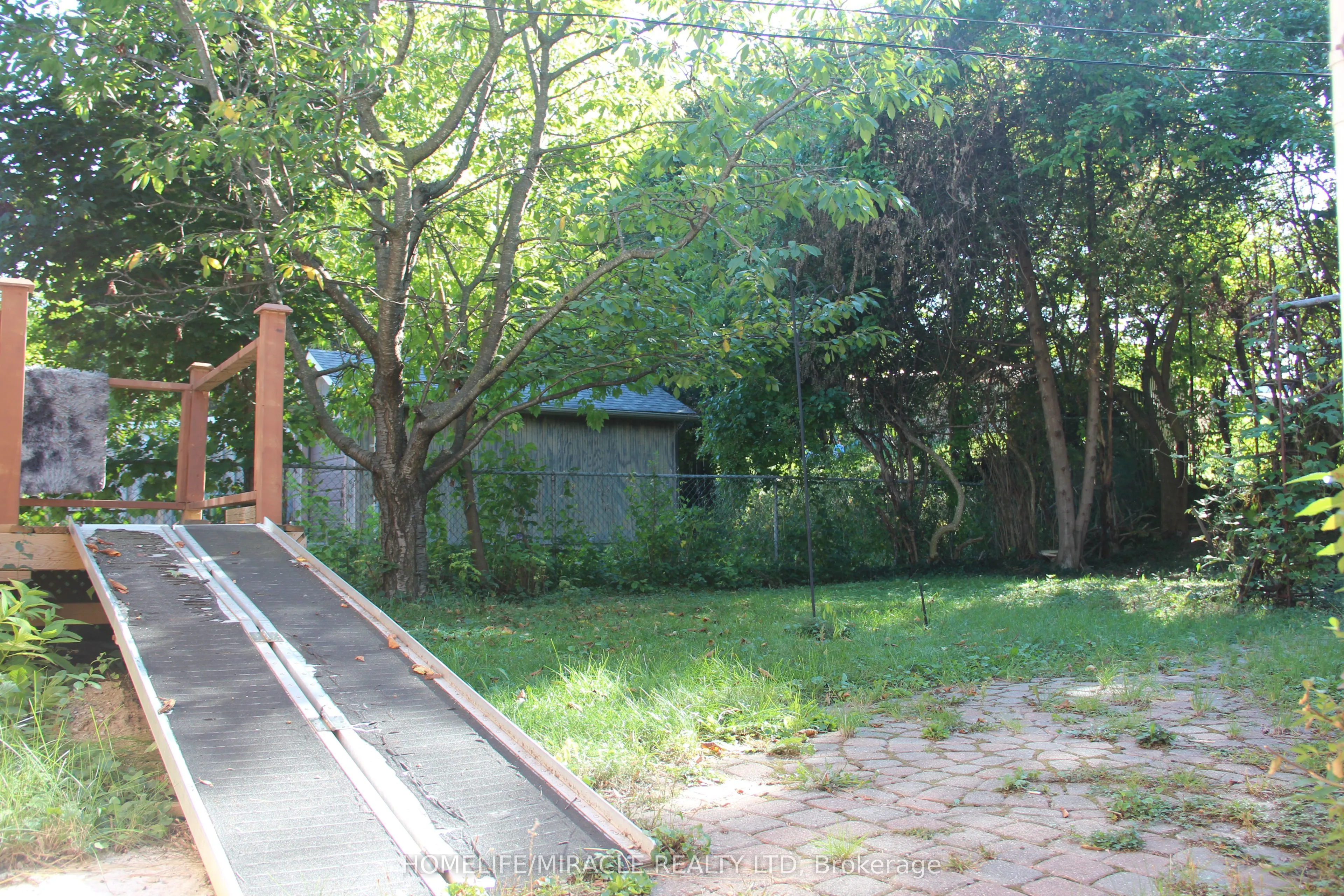 140 Porchester Drive