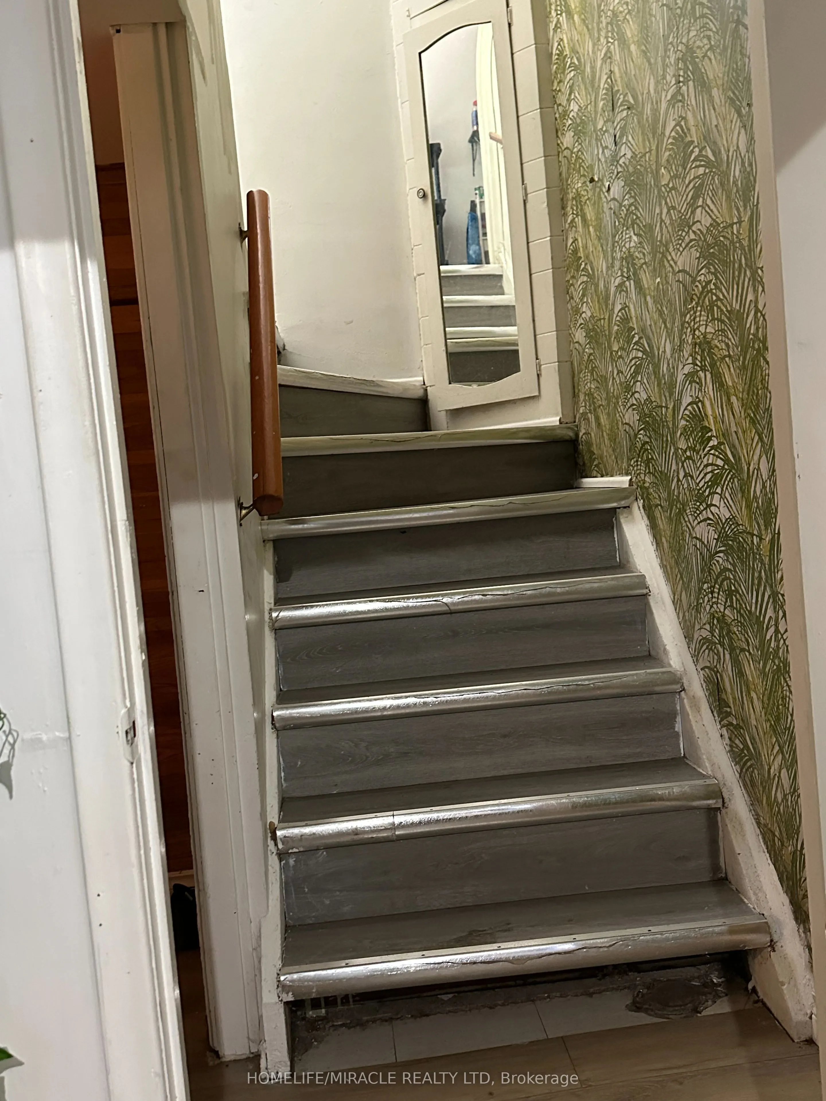 140 Porchester Drive