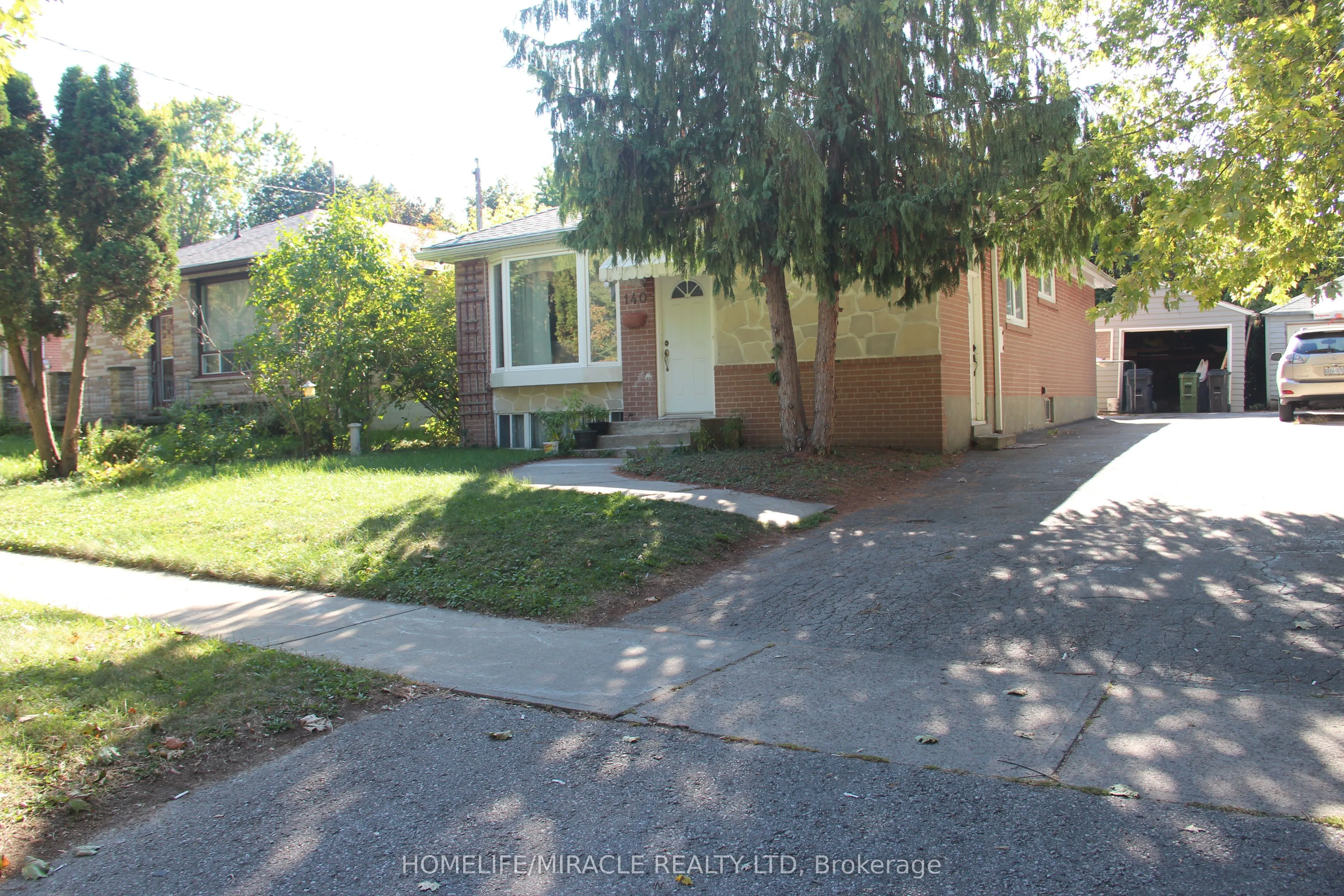 140 Porchester Drive
