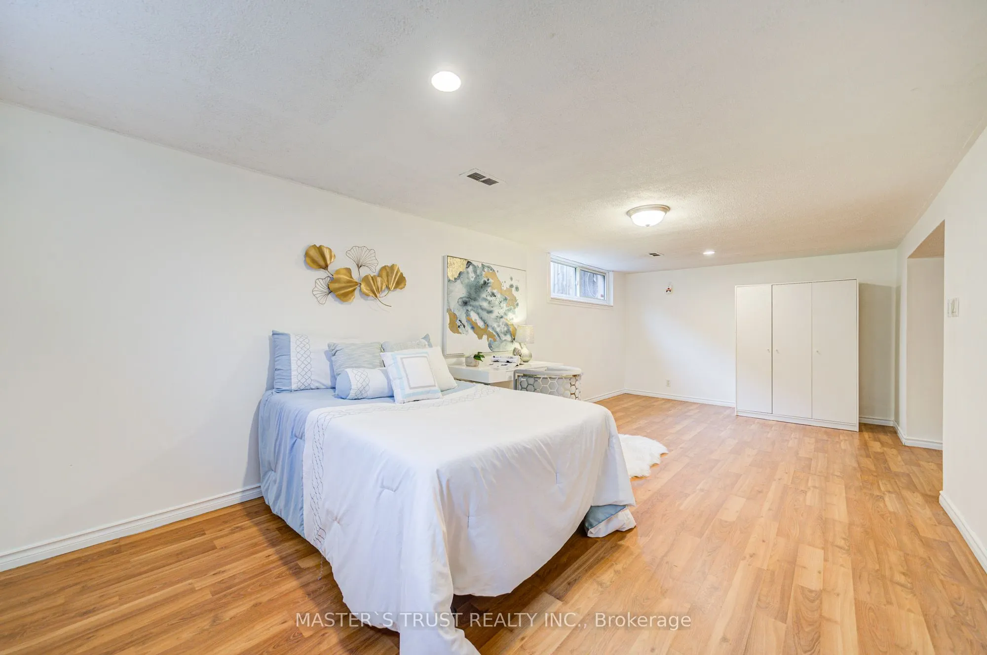 30 Deerfield Road