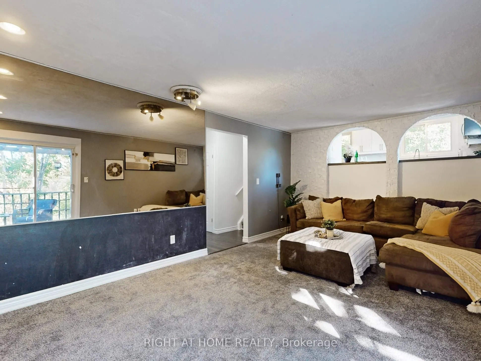 2 Hetherington Drive