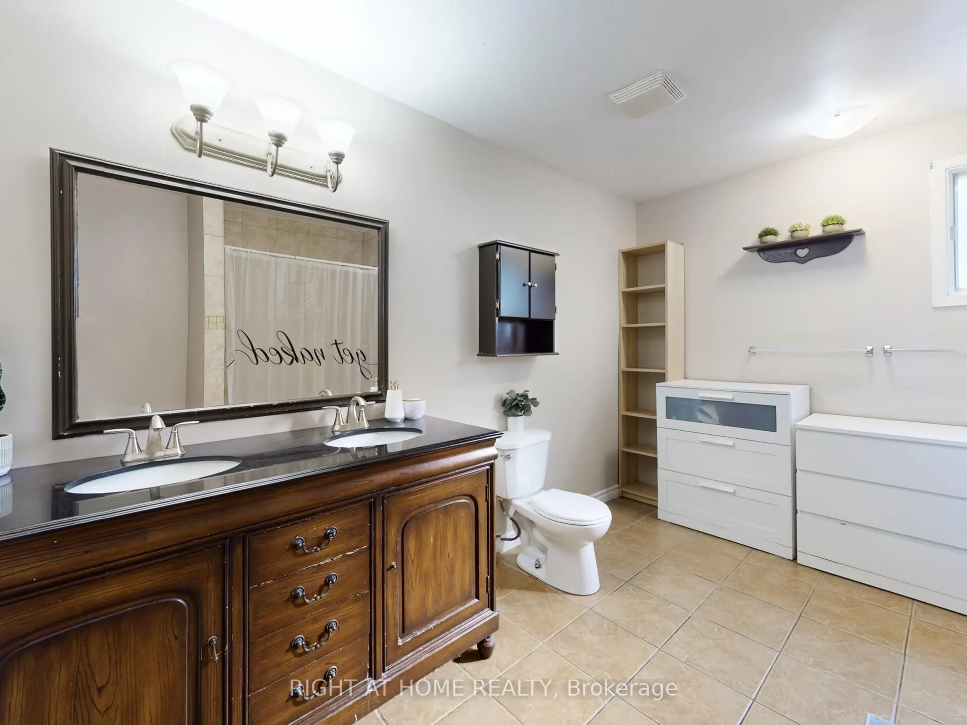 2 Hetherington Drive