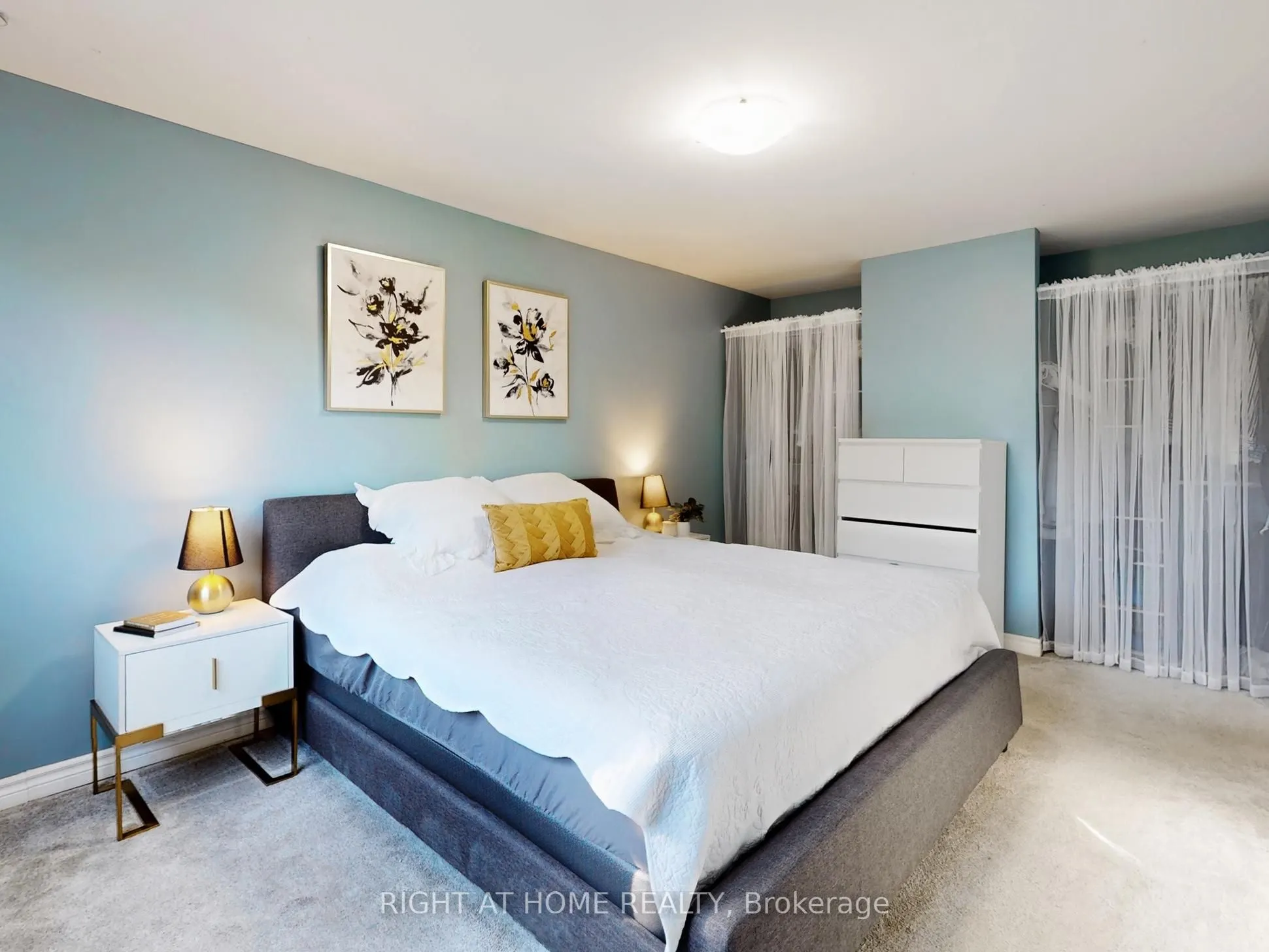 2 Hetherington Drive