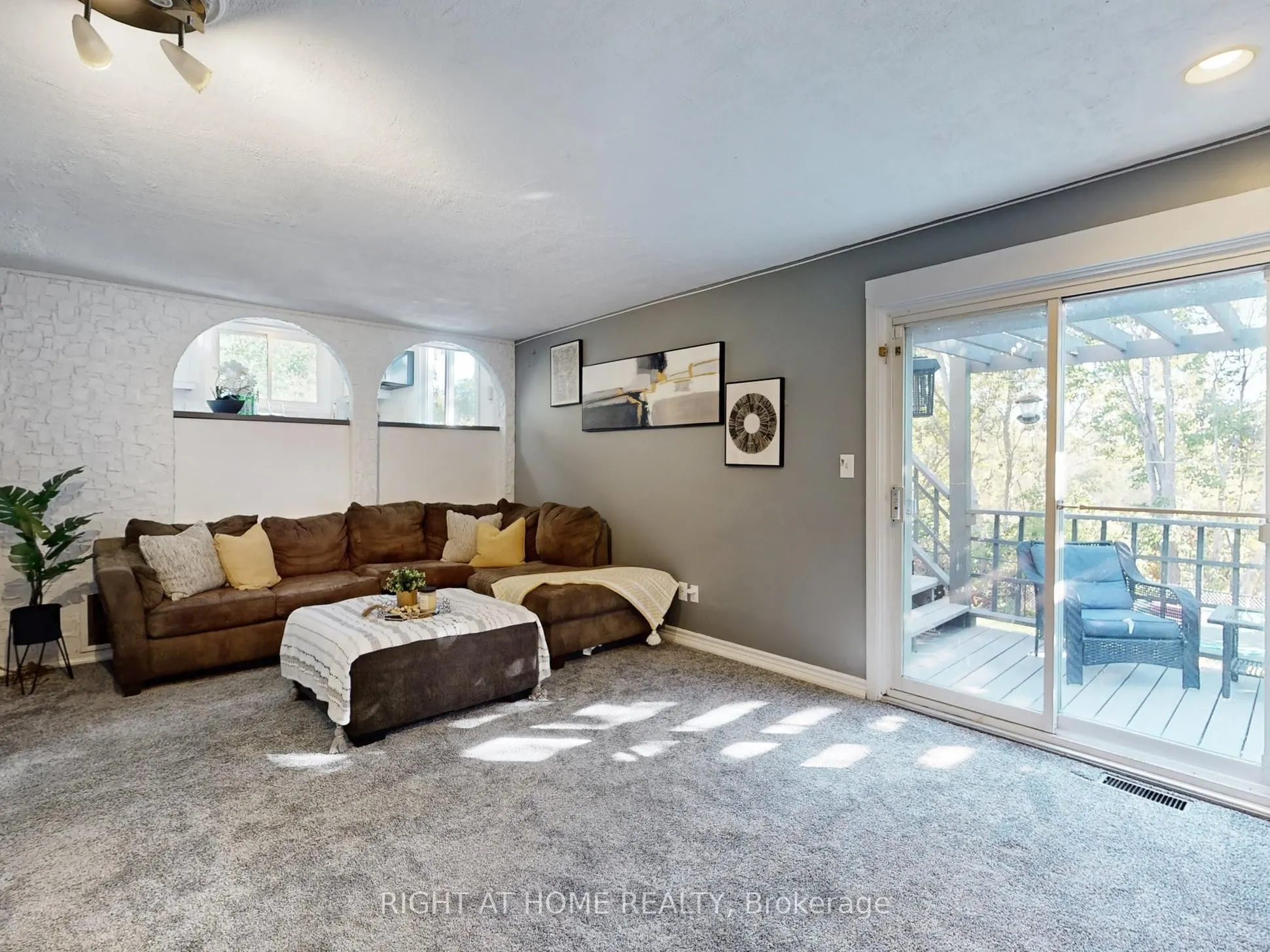 2 Hetherington Drive