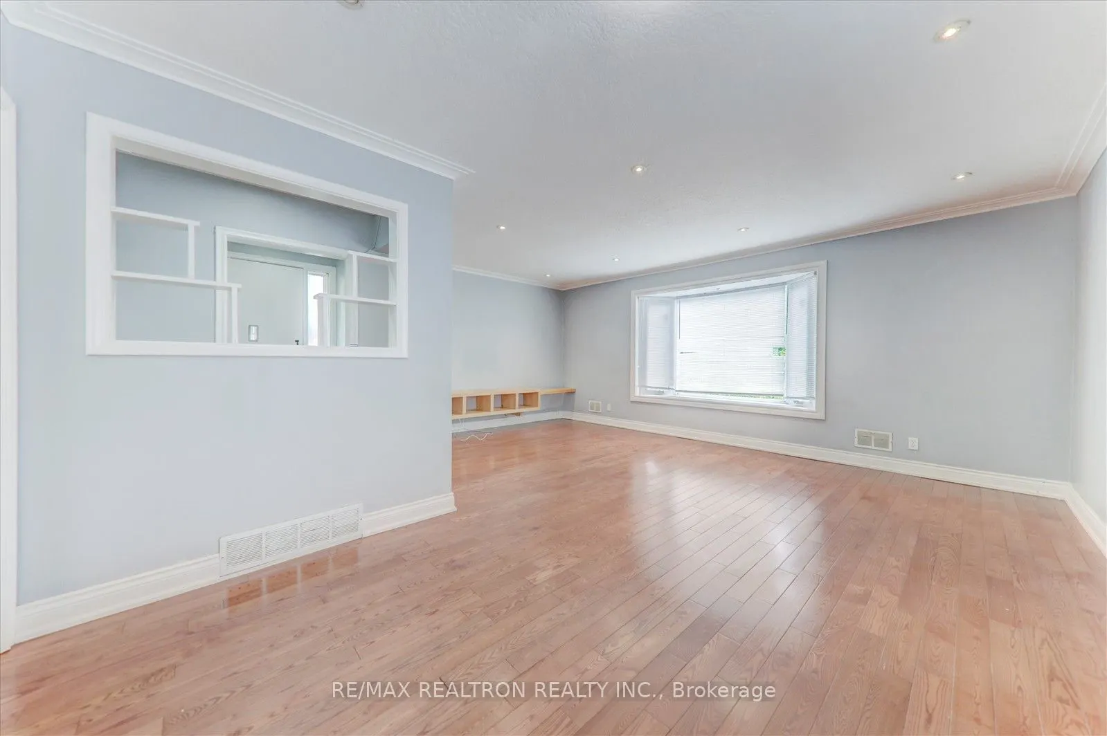 110 Ellendale Drive, #Main