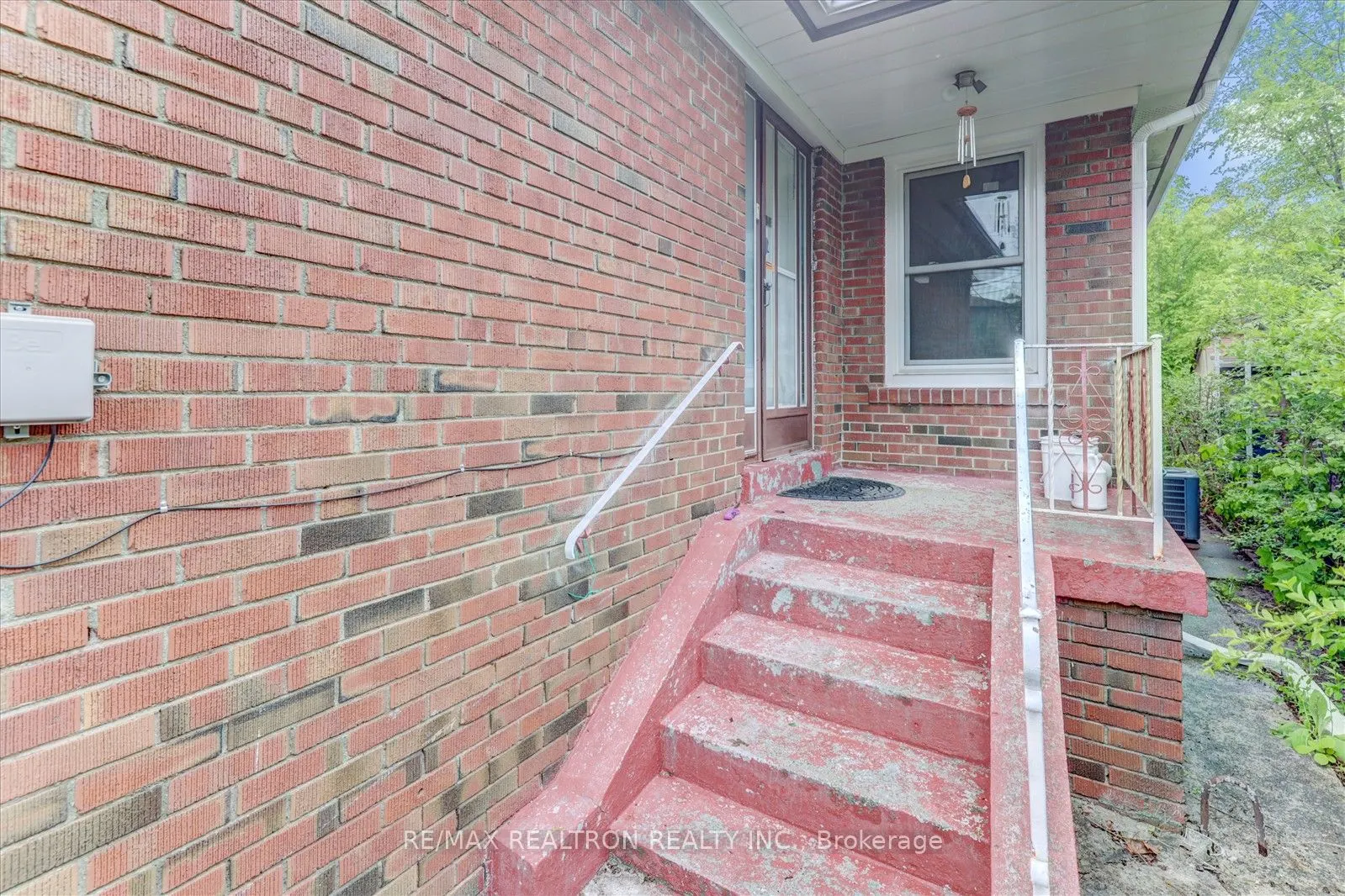 110 Ellendale Drive, #Main