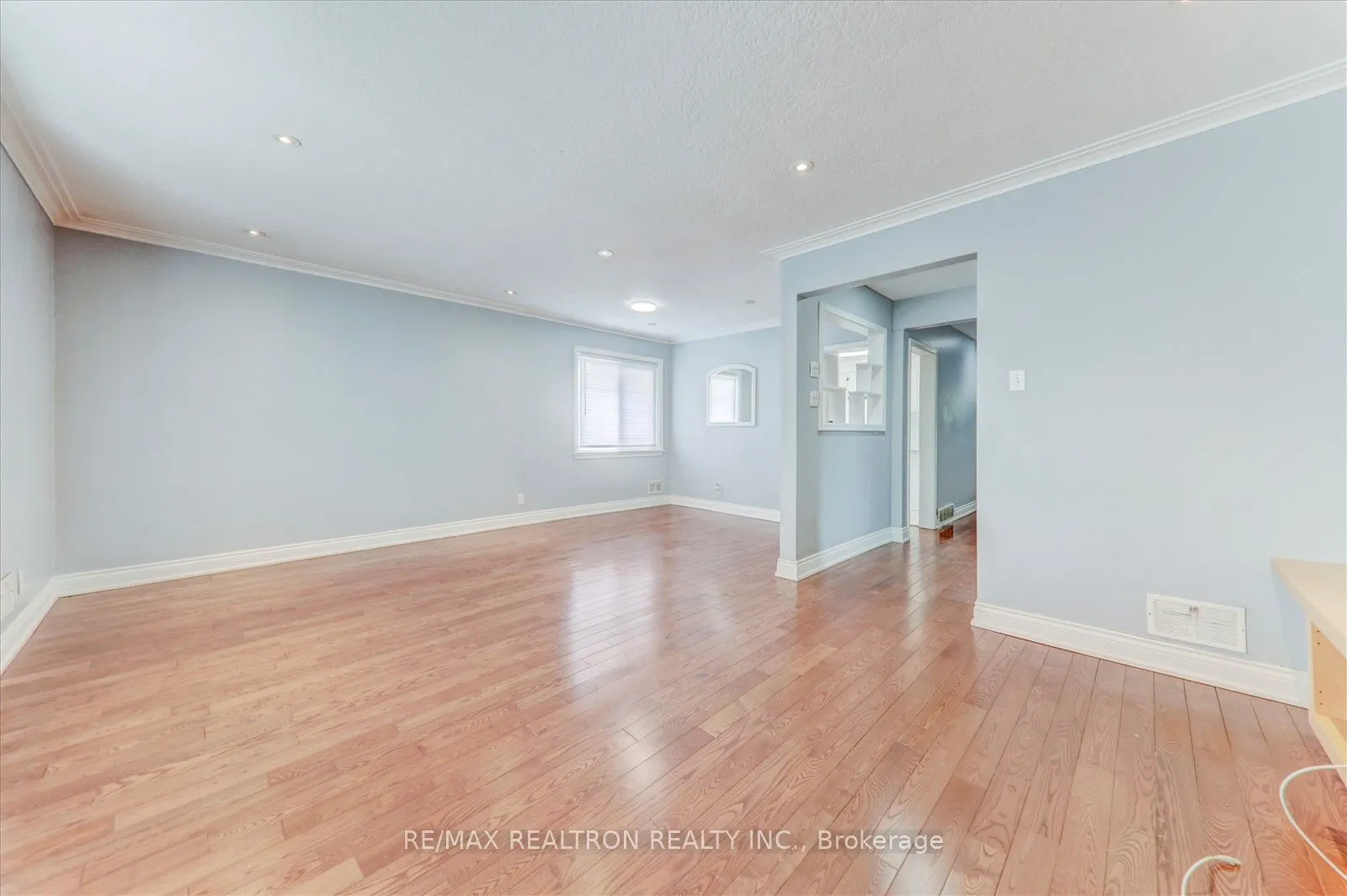 110 Ellendale Drive, #Main